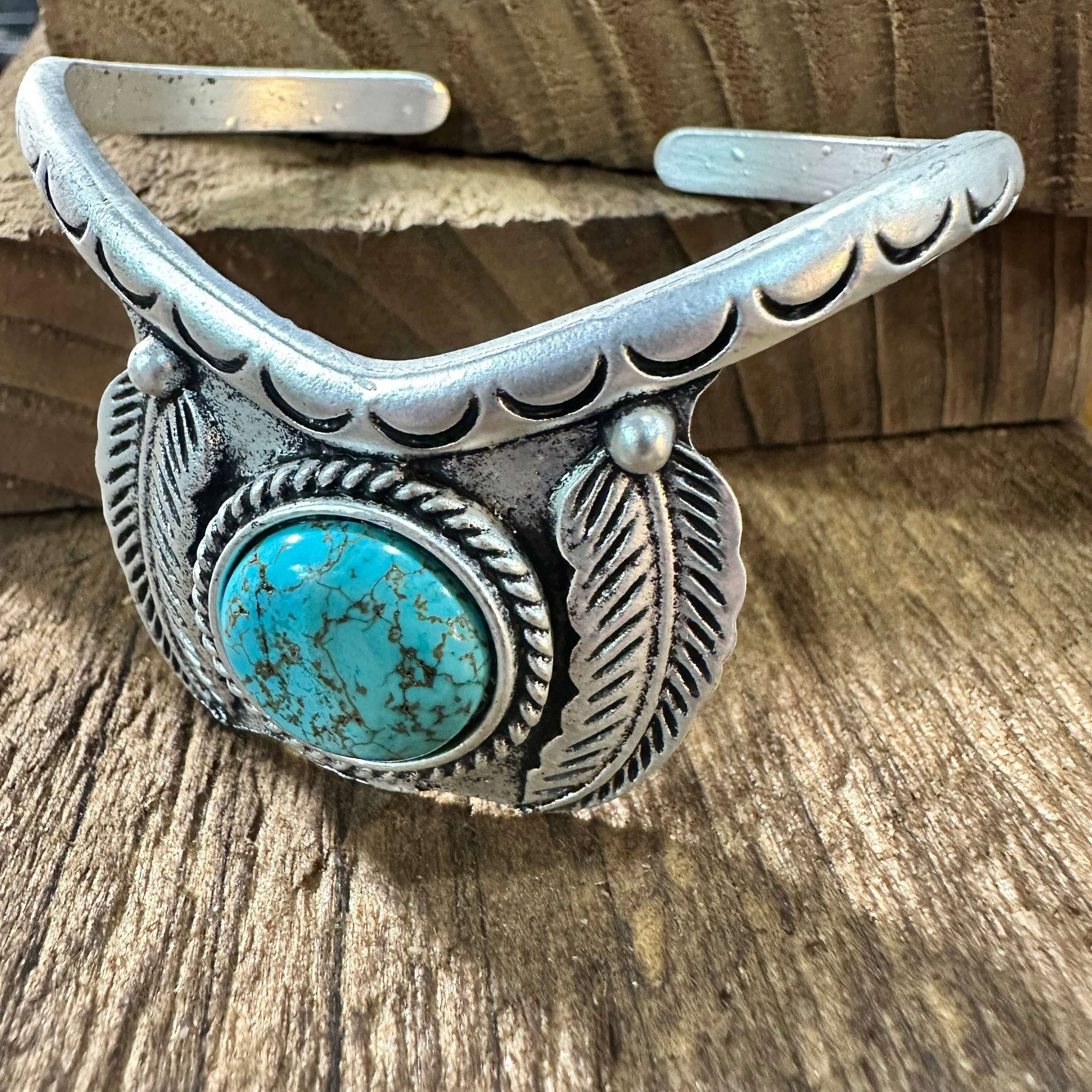 Other Turquoise Cuff Bracelet - Elegant Natural Stone Design, West Size ONE SIZE - 7 Thumbnail
