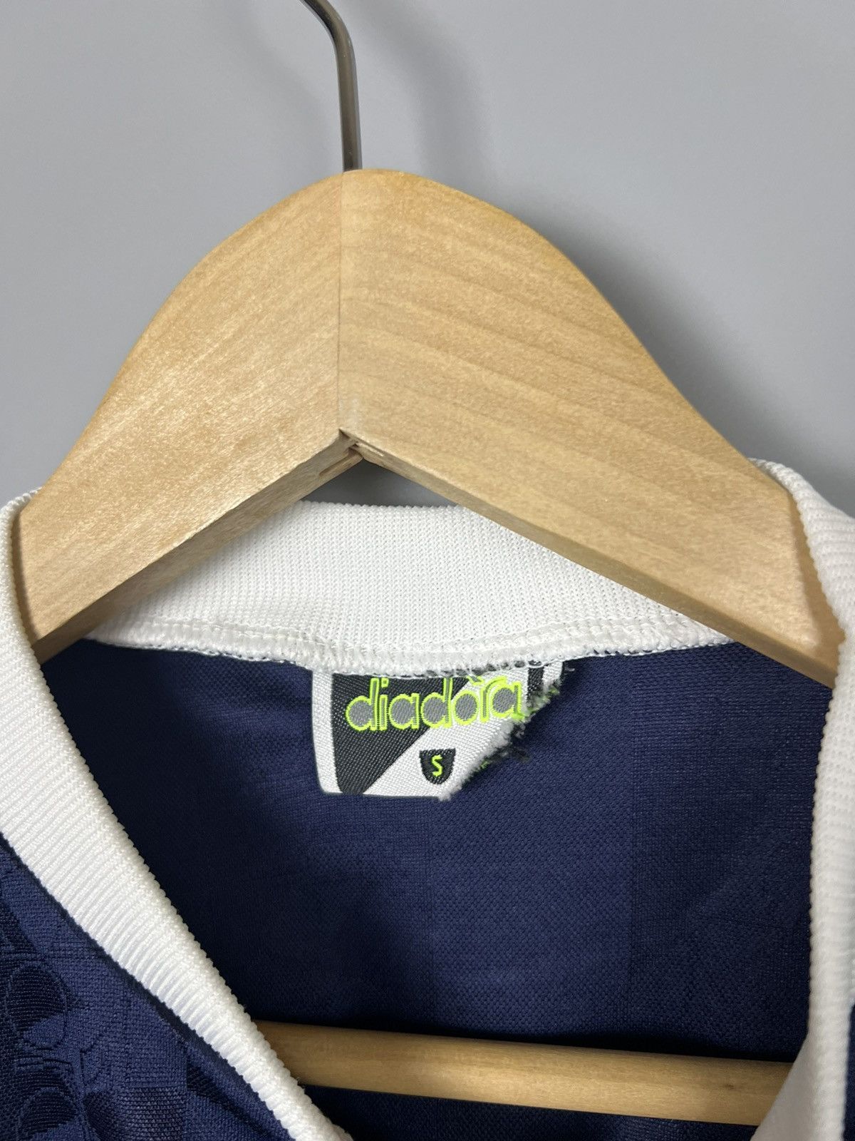 Diadora Vintage Diadora Big Logo T Shirt Tee Baggy Y2K 90s Size US S / EU 44-46 / 1 - 4 Thumbnail