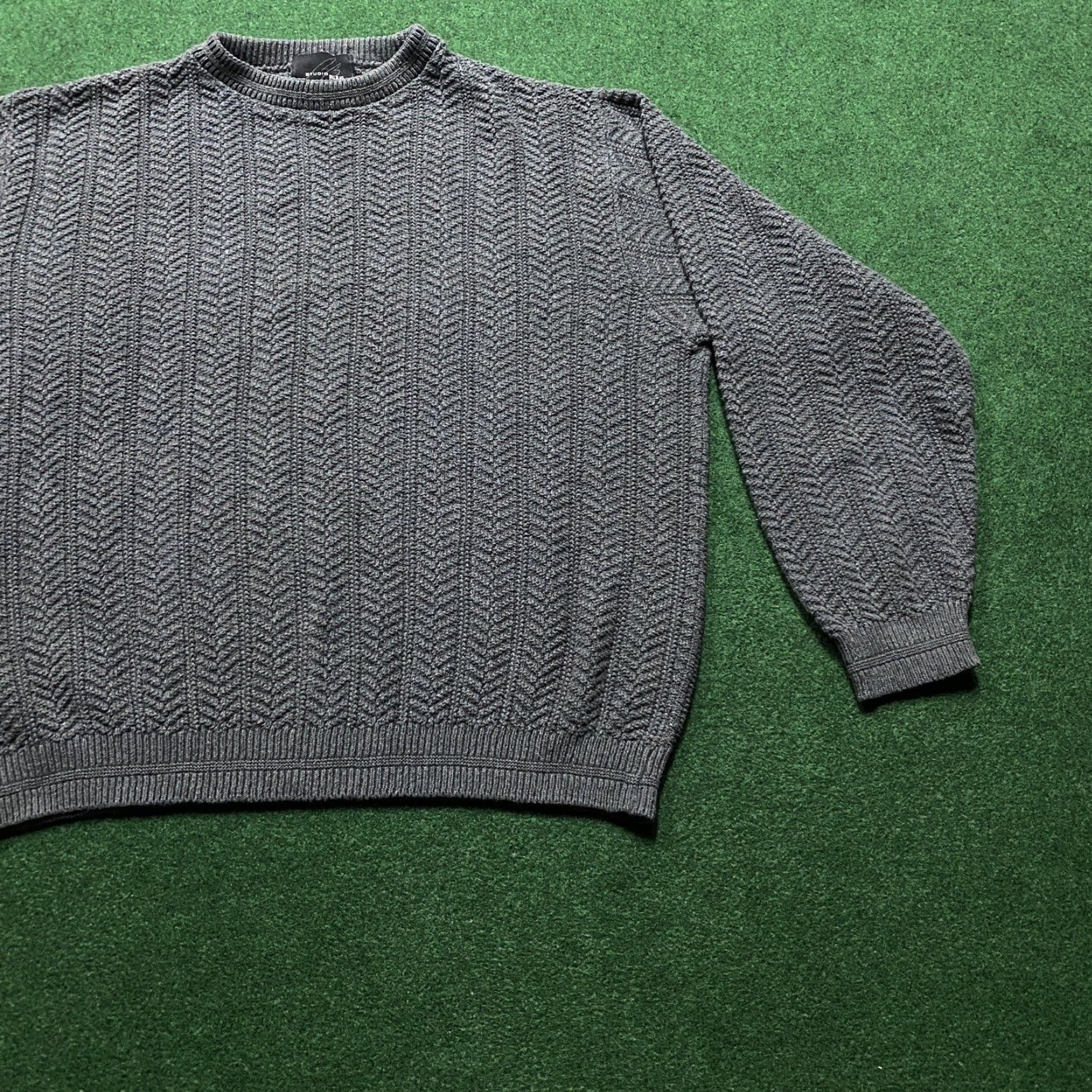 Bill Blass VINTAGE Bill Blass Sweatshirt Mens L Gray Cotton Knit Ribbed Crew Neck Graphic Print USA MADE Size US L / EU 52-54 / 3 - 2 Thumbnail