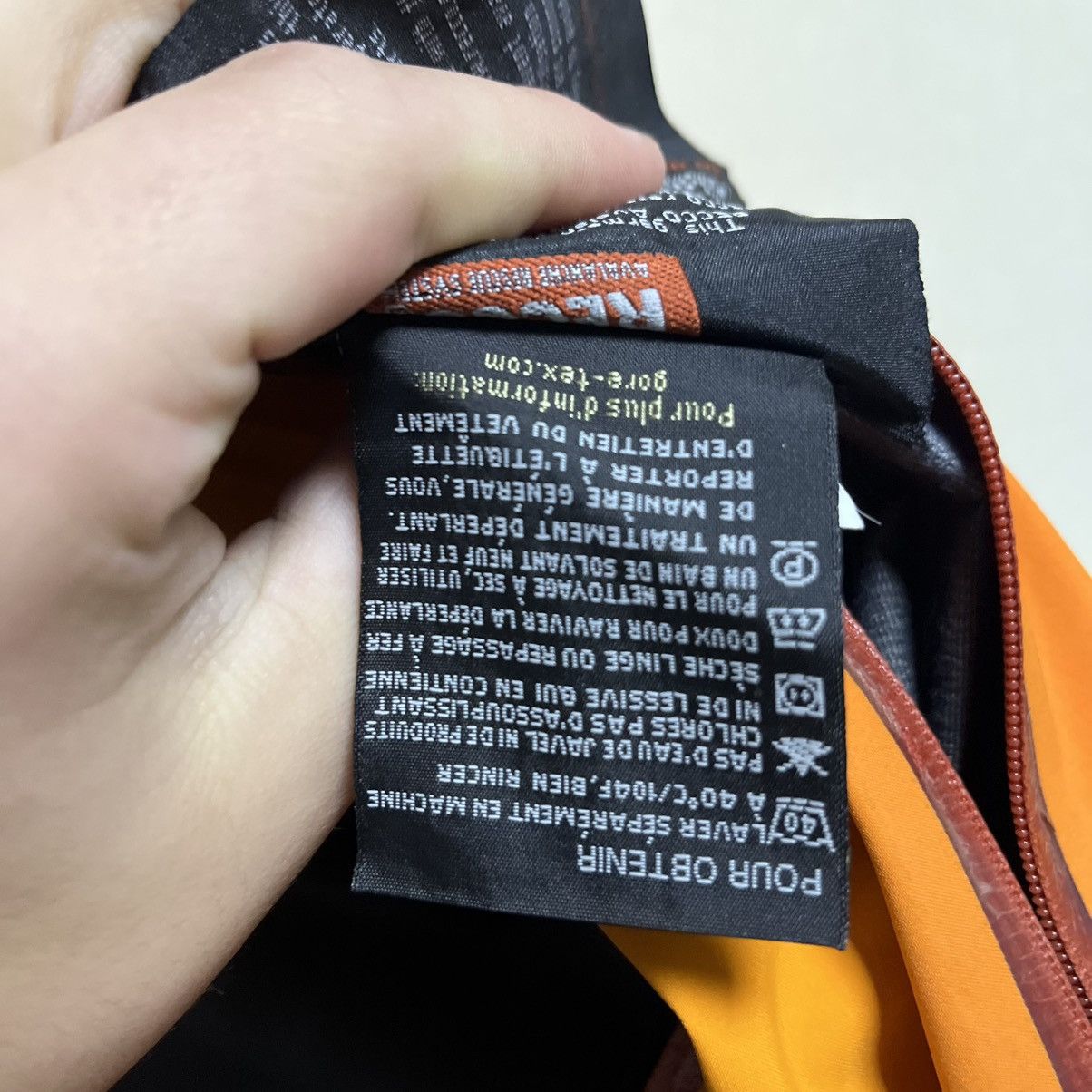 Arc'teryx Men's Arcteryx Beta Gore-Tex Jacket Recco Gorpcore Size US L / EU 52-54 / 3 - 21 Thumbnail