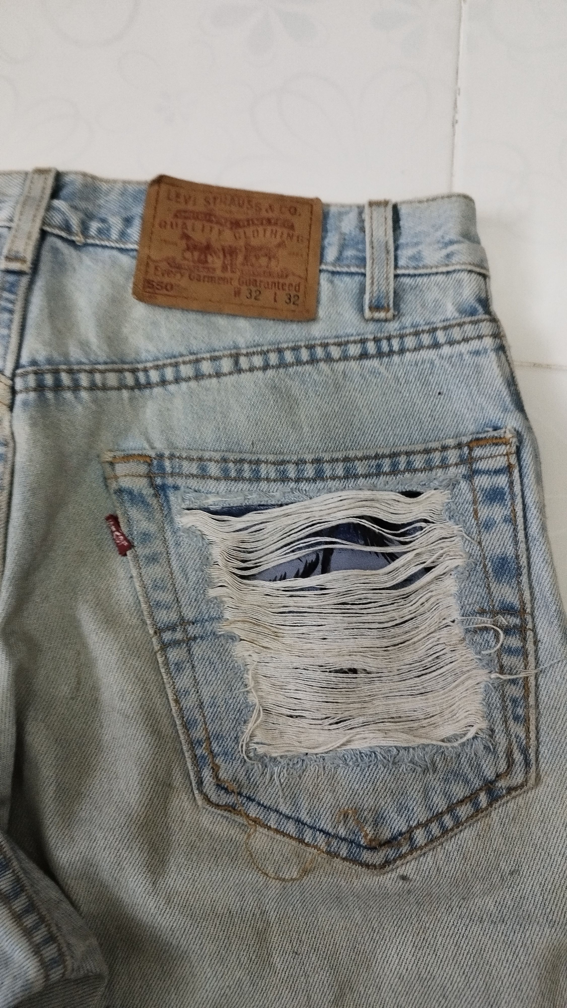 Levi's × Vintage Levi's 550 distressed cobain Size US 32 / EU 48 - 3 Thumbnail