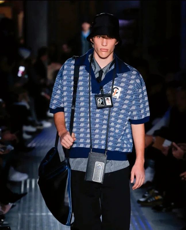 Prada Prada FW2018 Runway Oversized Polo Shirt 46 48 50 Size US S / EU 44-46 / 1 - 1 Thumbnail