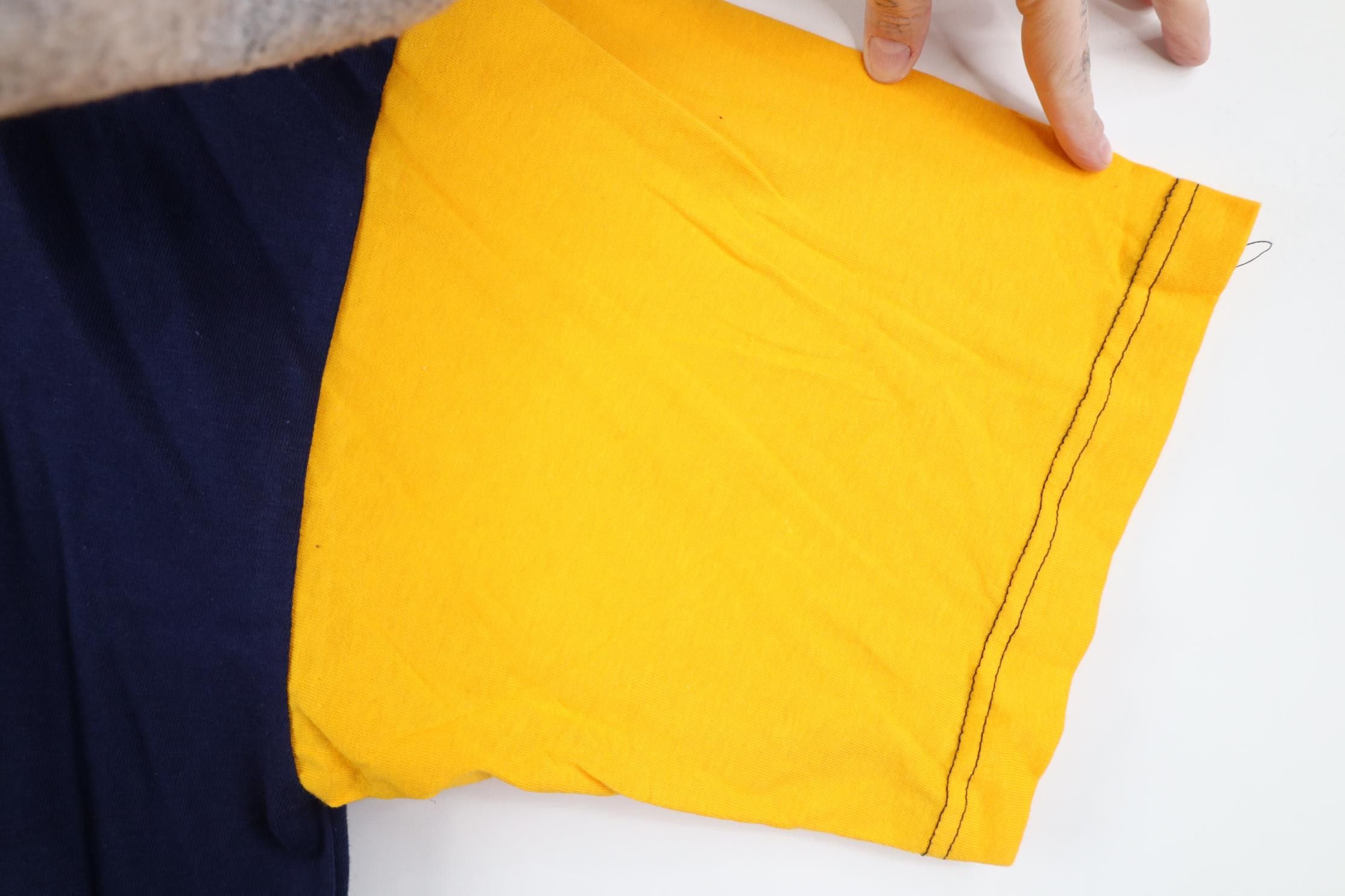 Vintage Deadstock Vintage 90s Block Short Sleeve Hooded T-Shirt Size US XL / EU 56 / 4 - 7 Thumbnail