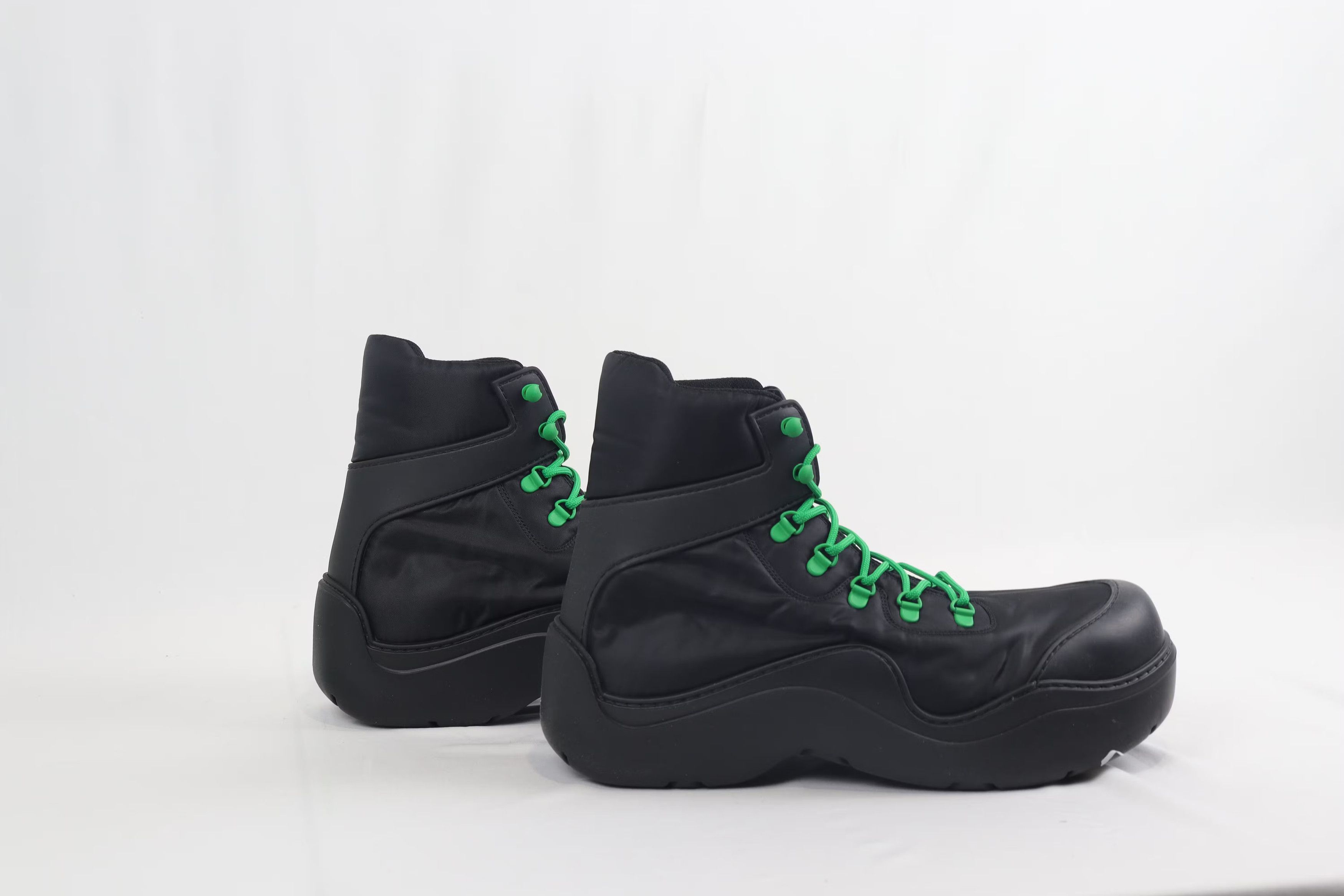 Bottega Veneta o1rshd Q:4 / Puddle Bomber Rubber Sole Boot Size US 9 / EU 42 - 1 Thumbnail