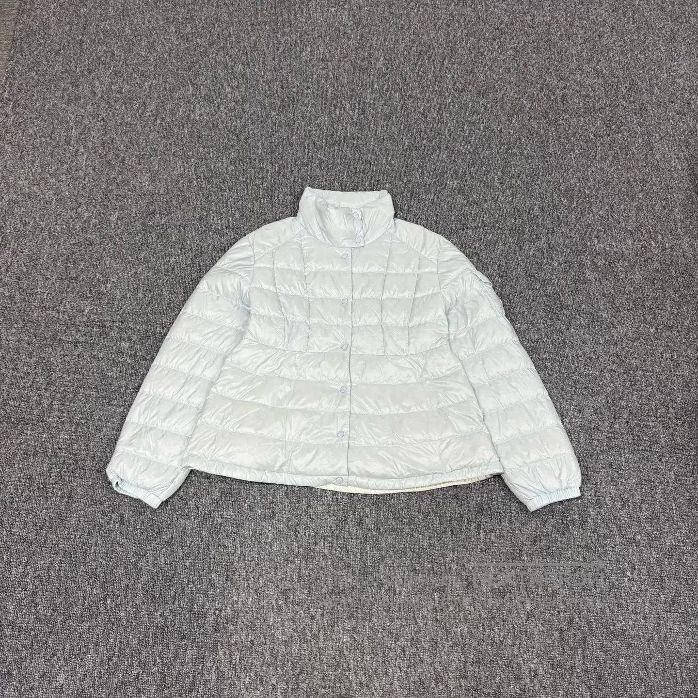 Moncler Moncler size 4 Aminia Collar-front down jacket| Size XL / US 12-14 / IT 48-50 - 2 Thumbnail