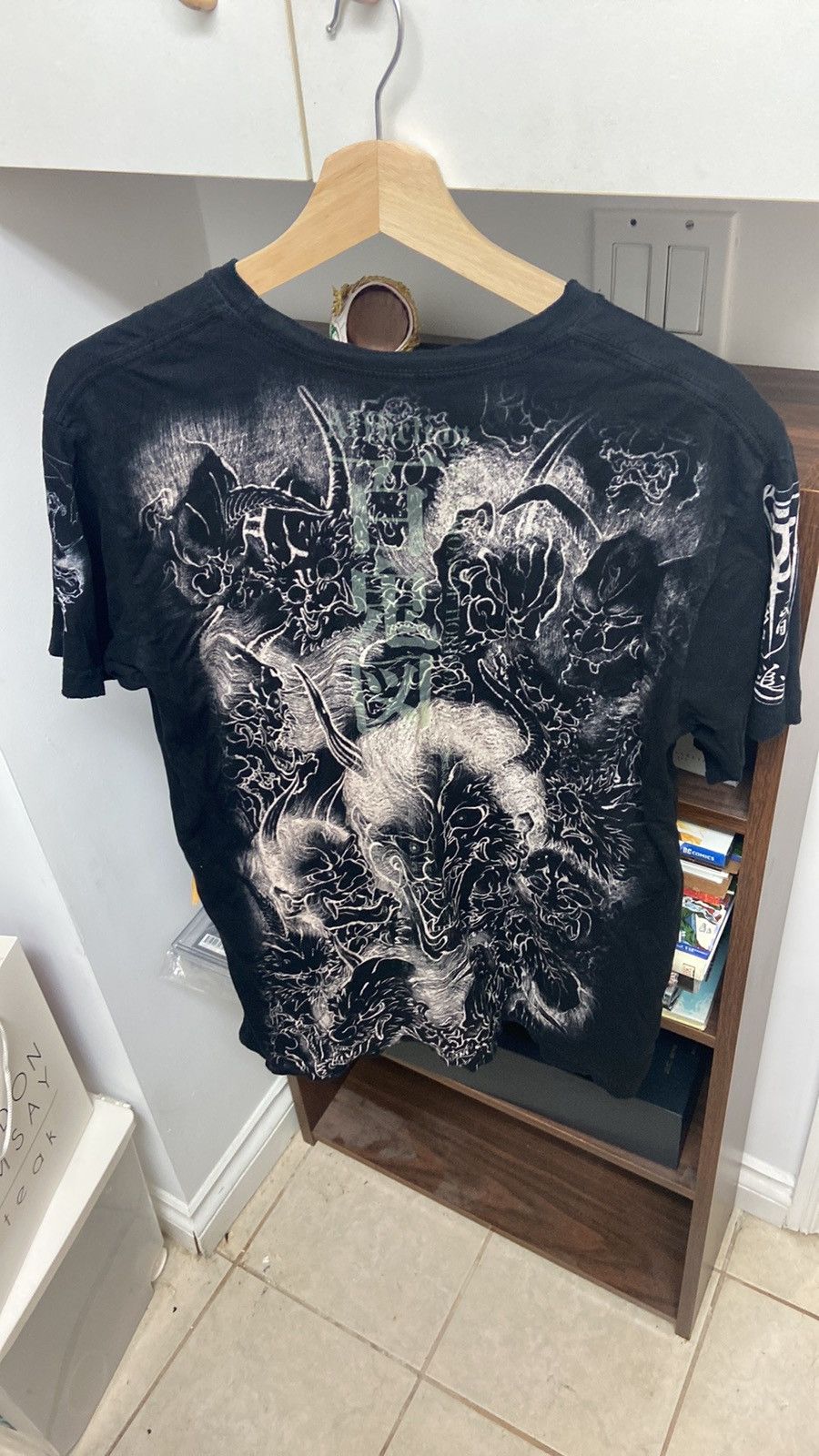 Affliction VTG Affliction Heroes & Demons Men's Black Graphic T-Shirt Size US M / EU 48-50 / 2 - 3 Thumbnail
