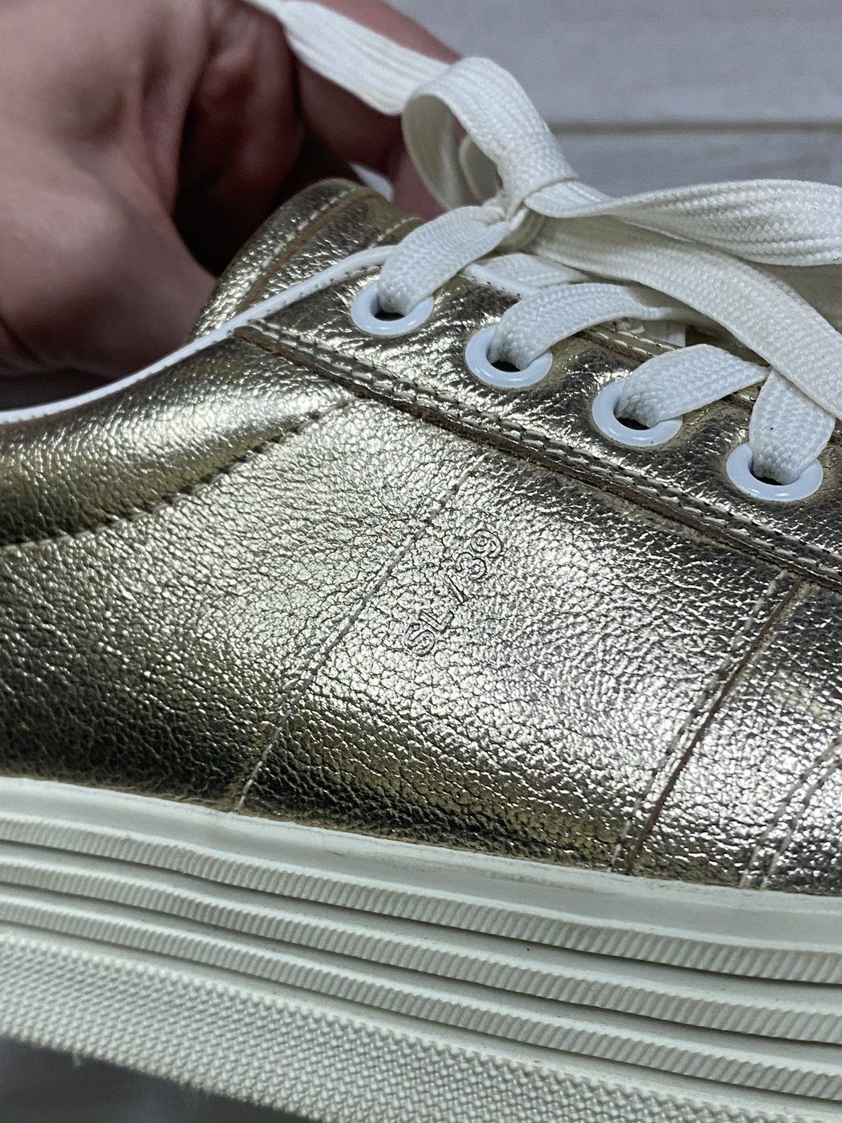 Saint Laurent Paris Saint Laurent Paris metallic platinum court leather sneakers Size US 10 / IT 40 - 11 Thumbnail
