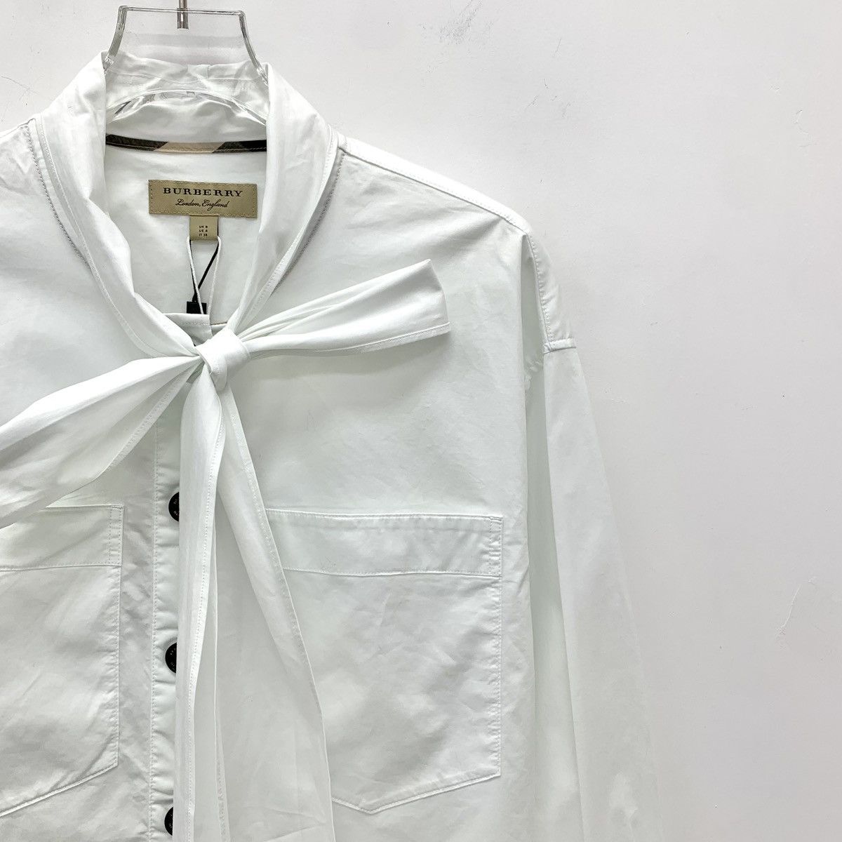 Burberry Burberry White Cotton Bow Tie Waist Long Sleeve Shirt K26WX Size M / US 6-8 / IT 42-44 - 3 Thumbnail