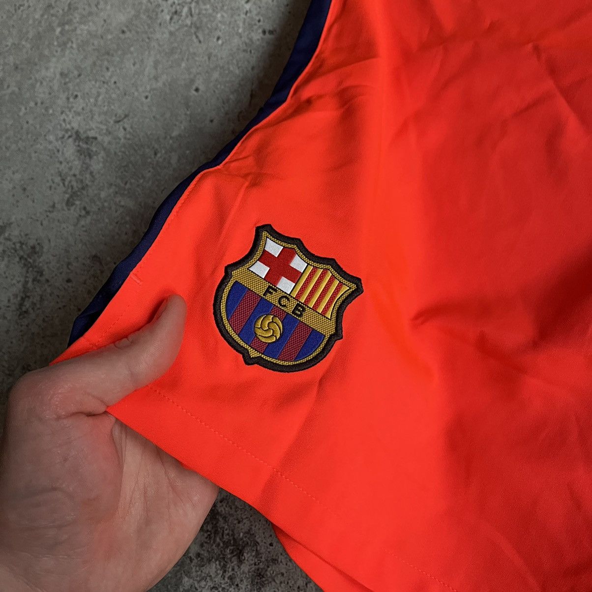 Nike × Vintage Vintage Nike FC Barcelona Soccer Football Shorts Y2K Bloke Size US 34 / EU 50 - 2 Thumbnail