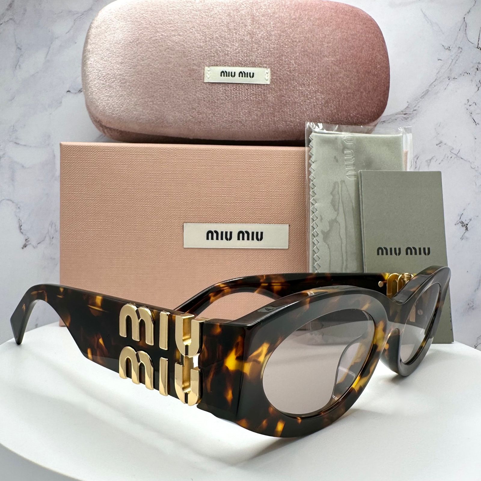 Miu Miu New MIU MIU Sunglasses Brown Tortoise Shell Oval Gold Logo Size ONE SIZE - 13 Thumbnail