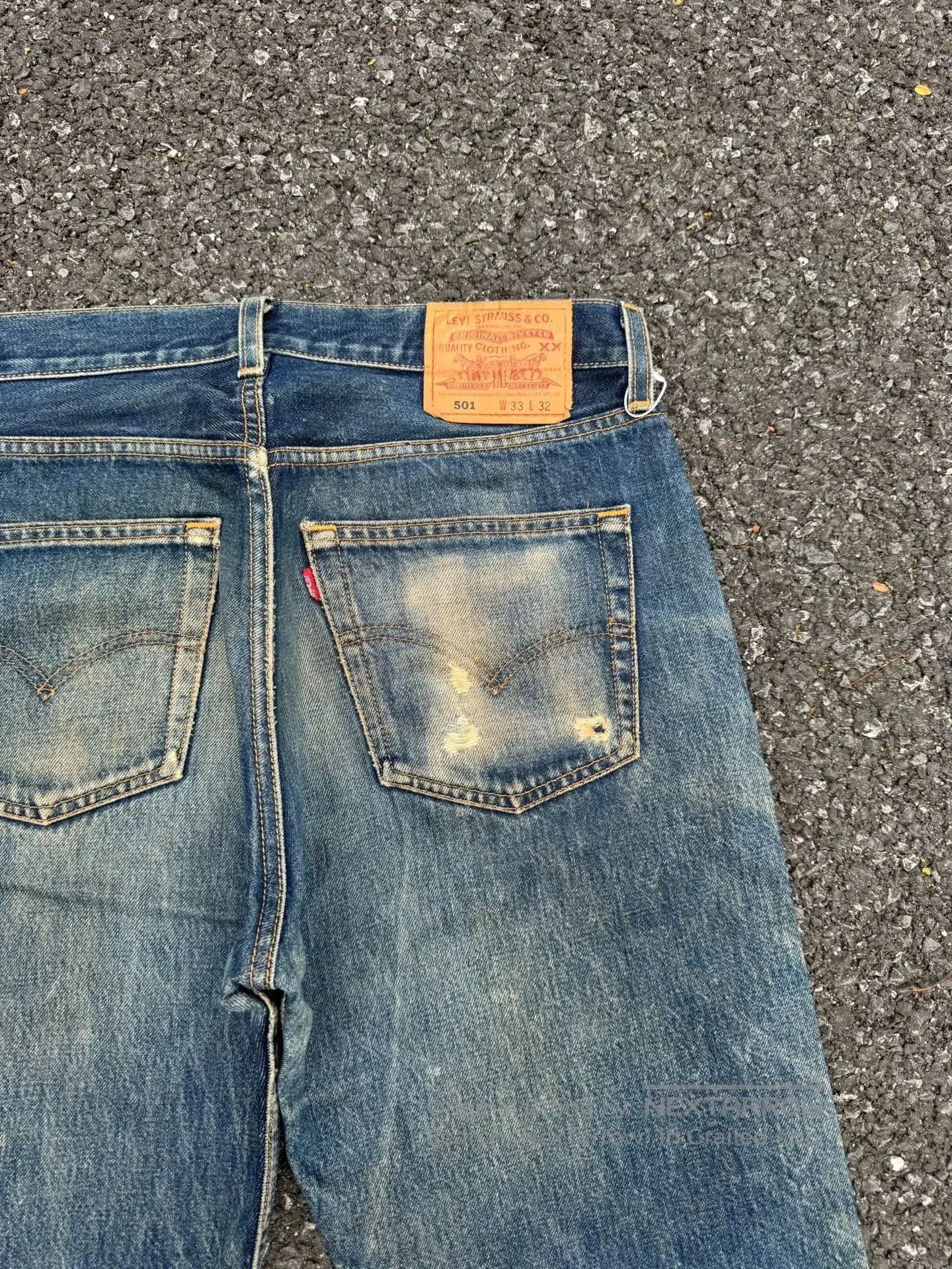 Vintage Vintage Levis 501 90s USA Jeans. Size US 26 / EU 42 - 7 Thumbnail
