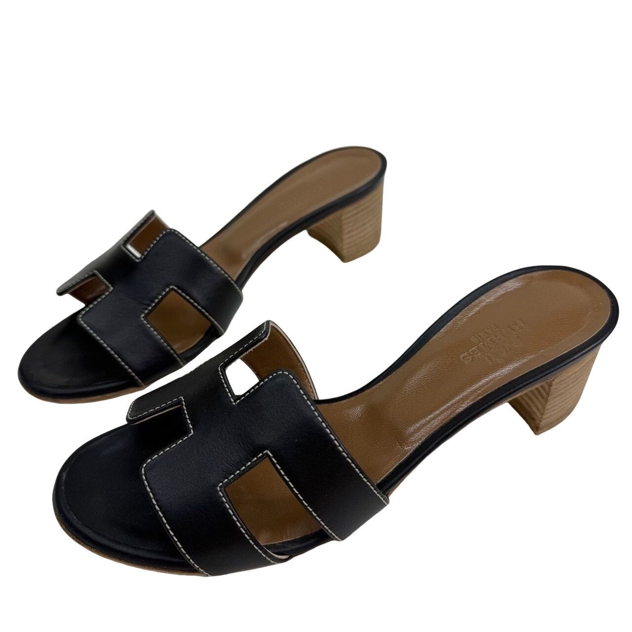 Hermes Hermès Oasis Leather Sandals Black Size 35 Size US 5 / IT 35 - 1 Thumbnail