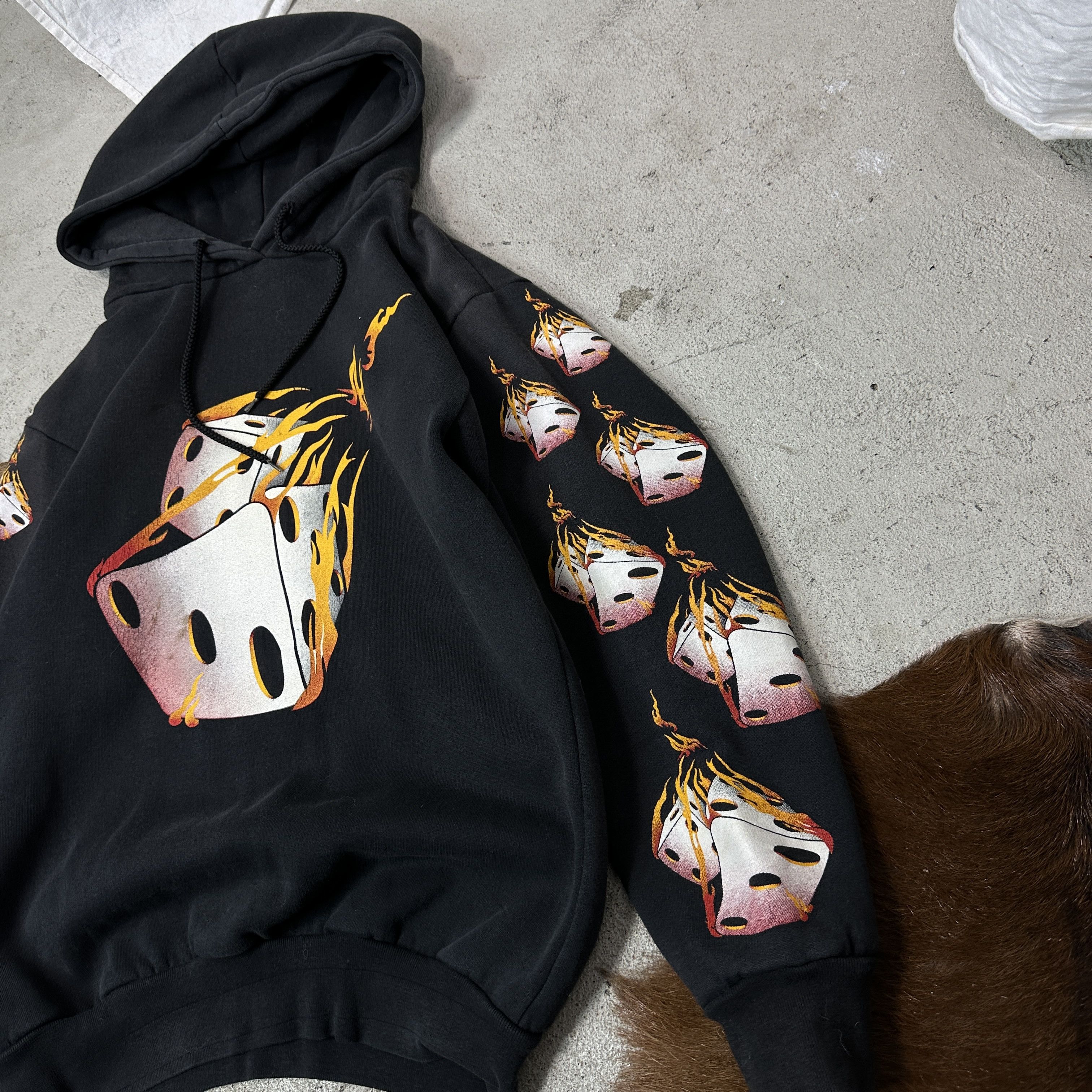 Vintage Vintage Old School Printed Rolling Dice Fire Hoodie 90s Size US S / EU 44-46 / 1 - 2 Thumbnail