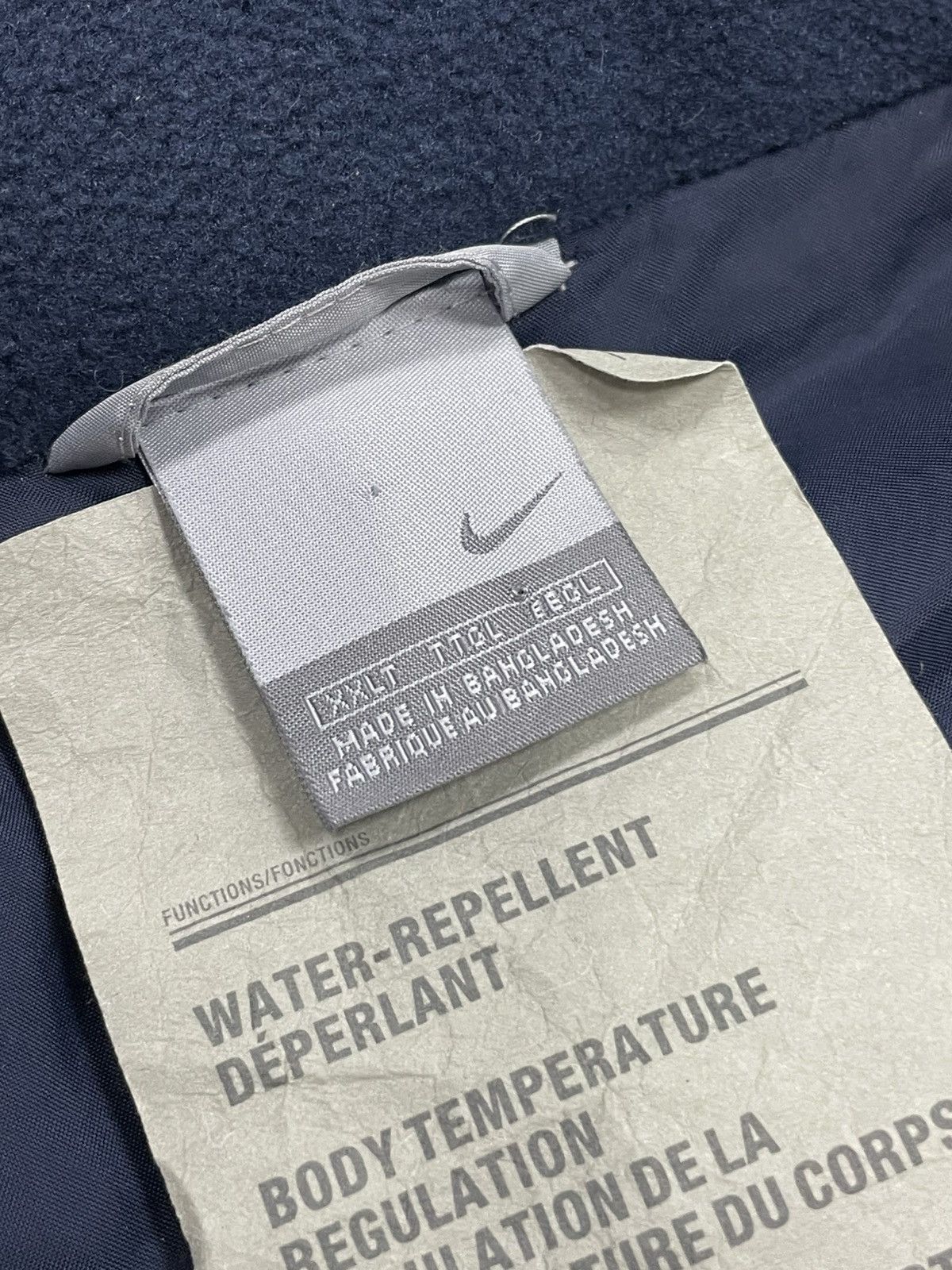 Nike Vintage Nike Small Swoosh Puffer Vest Size US XXL / EU 58 / 5 - 7 Thumbnail