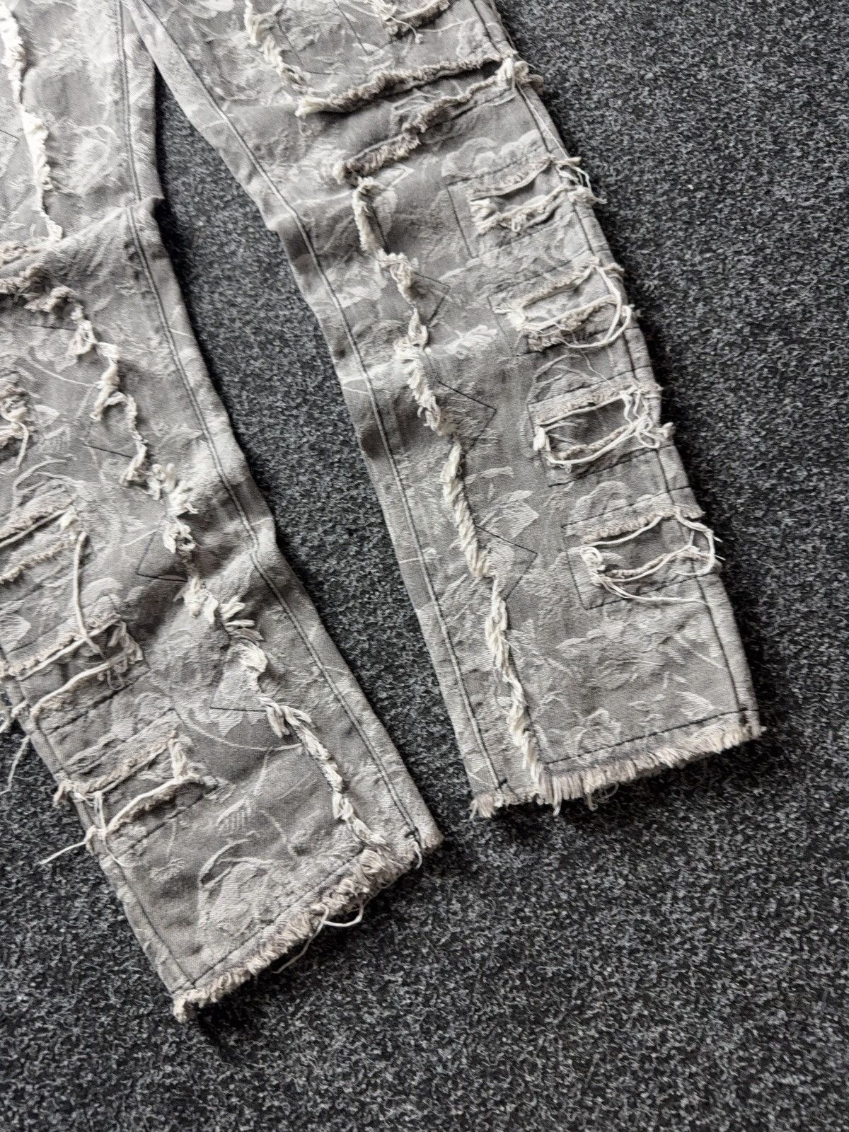 Japanese Brand 00s Distressed Grey Denim Jeans Opium Punk Grunge Wide Leg Size US 32 / EU 48 - 4 Thumbnail