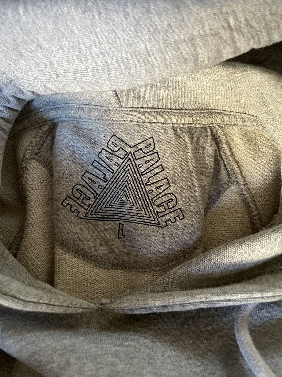 Palace bulldog hoodie shop