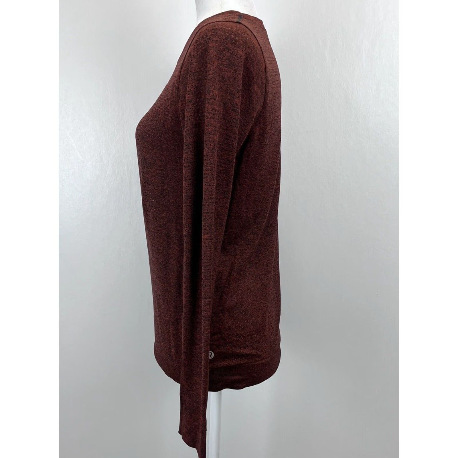 Lululemon Lululemon Swiftly Breathe Long Sleeve Shirt Women's Maroon Size 6 Size M / US 6-8 / IT 42-44 - 2 Thumbnail