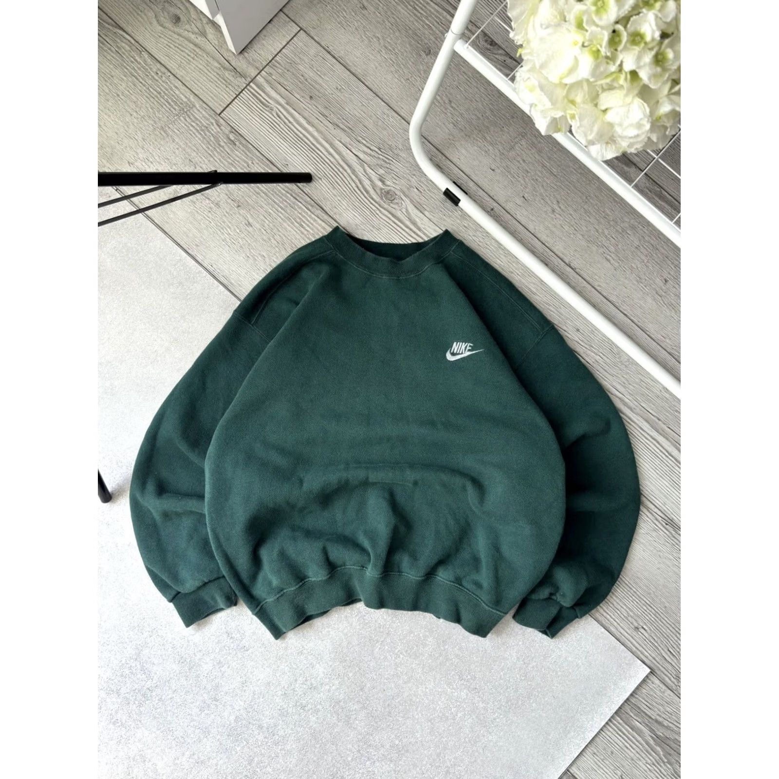 Nike VINTAGE Nike Sweatshirt M Adults Green 90s Retro Y2K Boxy Distressed Streetwear Mens Size US M / EU 48-50 / 2 - 2 Thumbnail