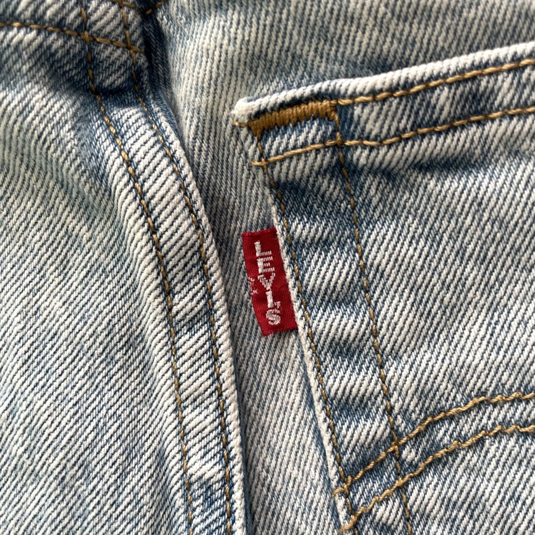 Levi's Levi's Wedgie Fit Jeans Womens 26x27 Button Fly Light Blue Denim 90s Mom Style"} Size 26" / US 2 / IT 38 - 5 Thumbnail