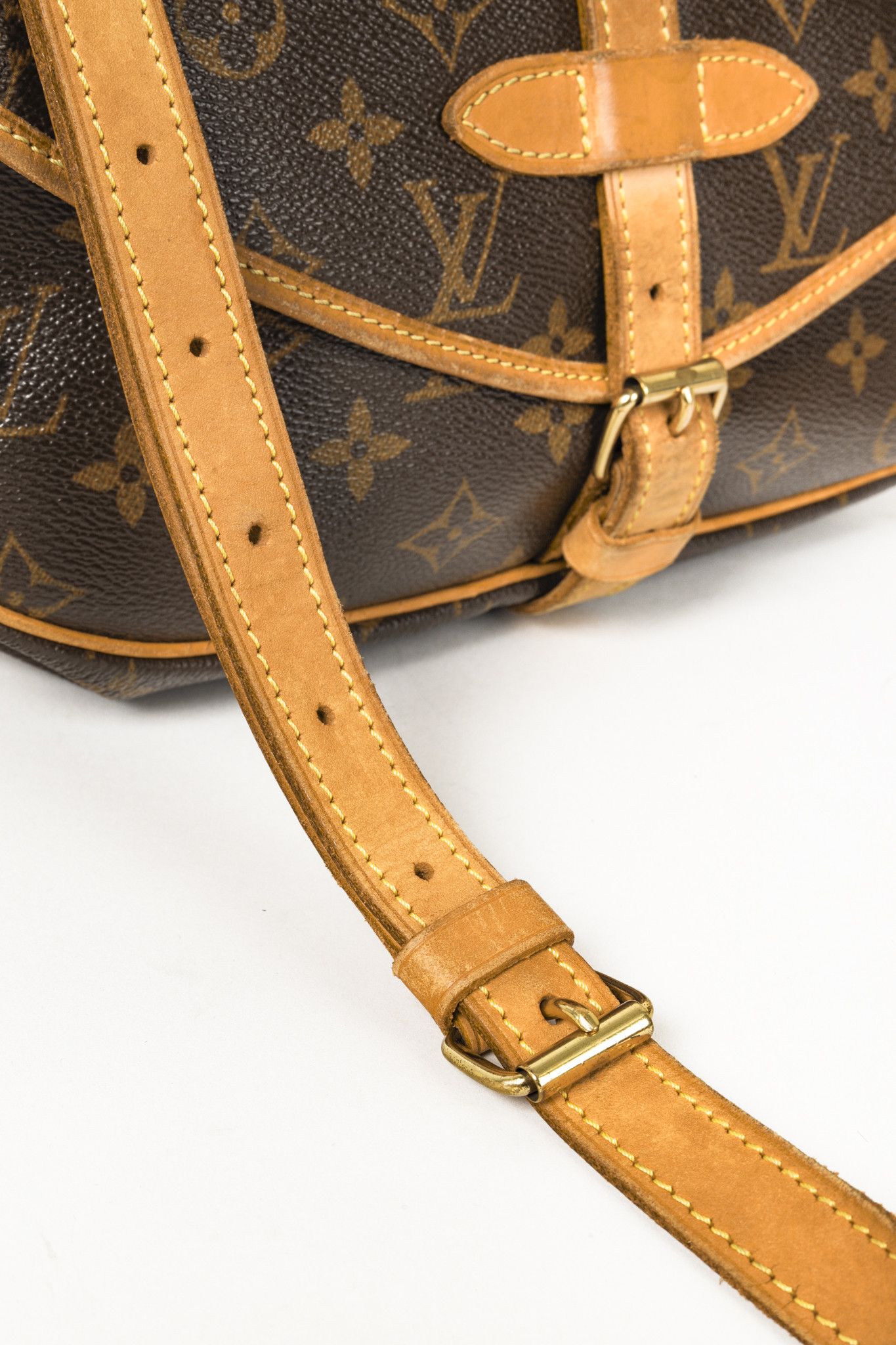 Louis Vuitton Louis Vuitton Saumur 28 , Double Side Saddle Messenger Bag Size ONE SIZE - 8 Thumbnail