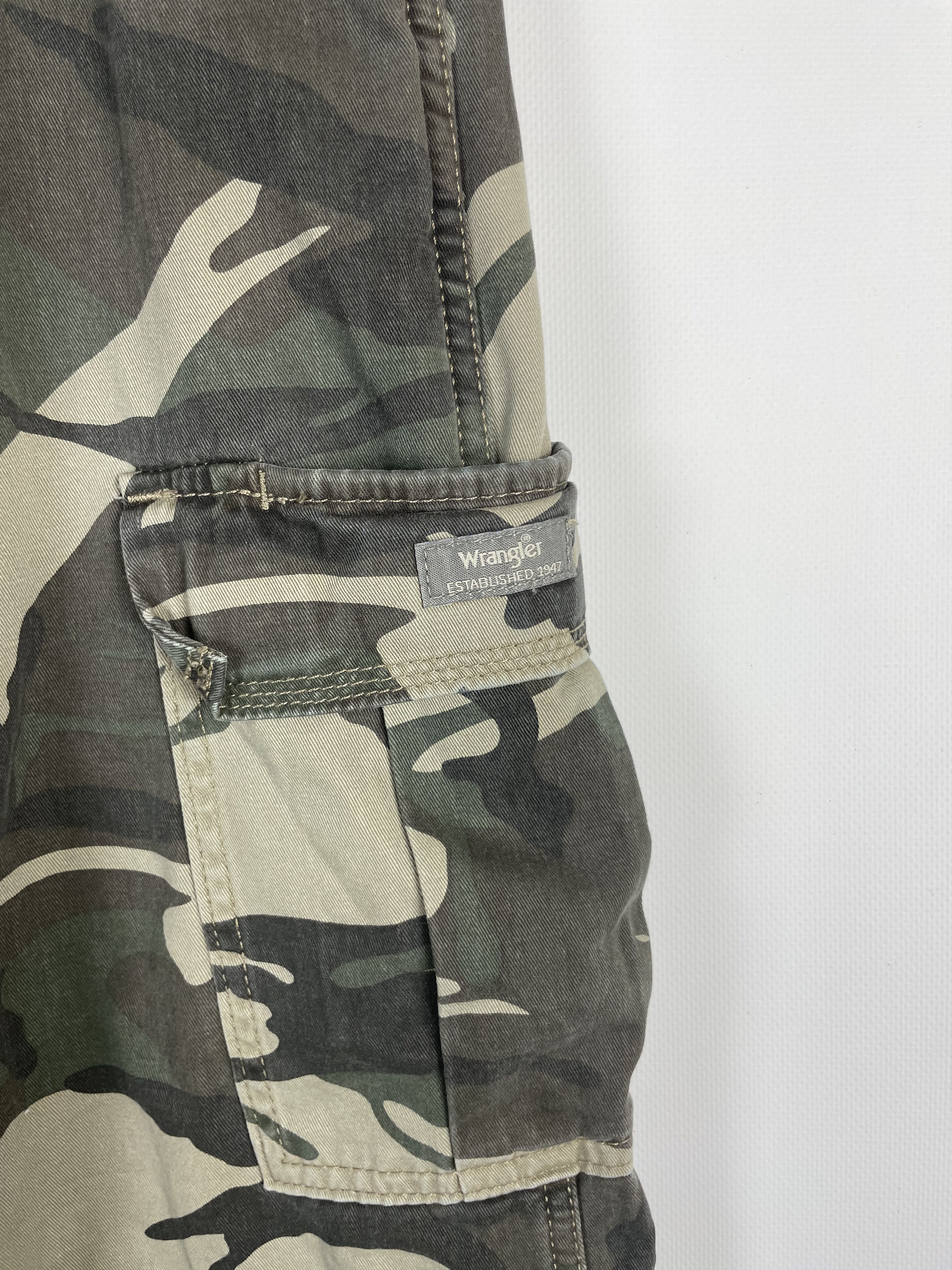 Vintage Vintage Wrangler Cargo Pants Military Baggy Fit y2k Size US 34 / EU 50 - 8 Thumbnail