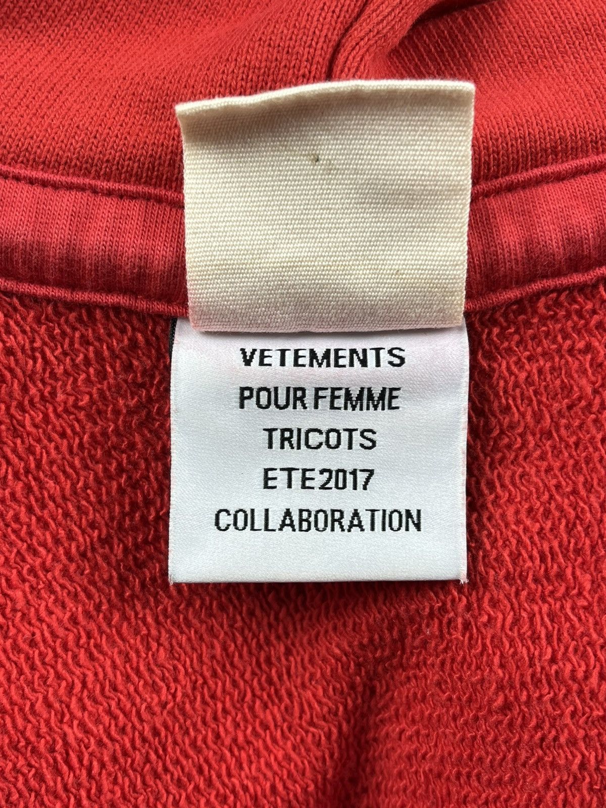 Champion × Vetements SS17 Vetements In Progress Distressed Champion Hoodie Size US S / EU 44-46 / 1 - 8 Thumbnail