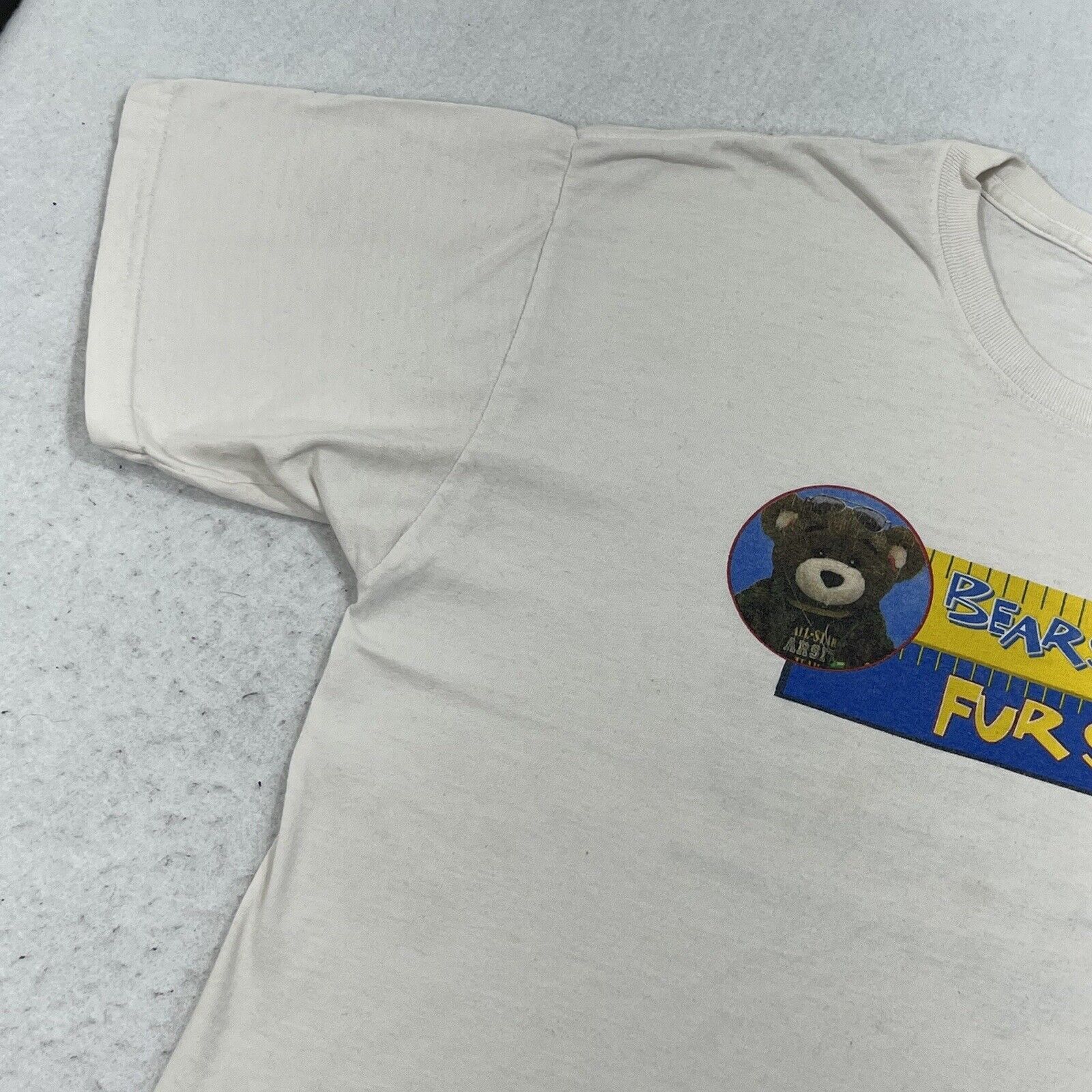 Gildan Build a Bear Workshop 2007 Year of Friendship Graphic Tee Size US L / EU 52-54 / 3 - 5 Thumbnail