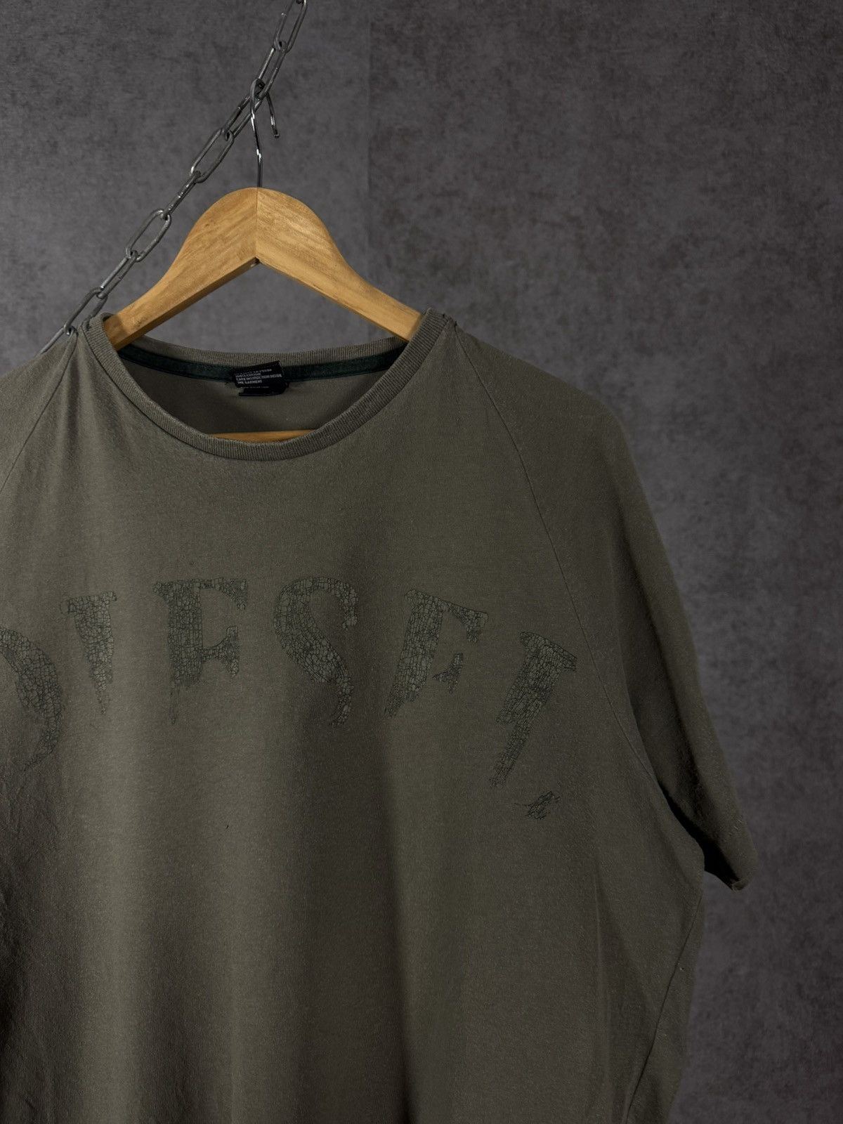 Diesel Diesel vintage designer center logo tee Size US L / EU 52-54 / 3 - 2 Thumbnail