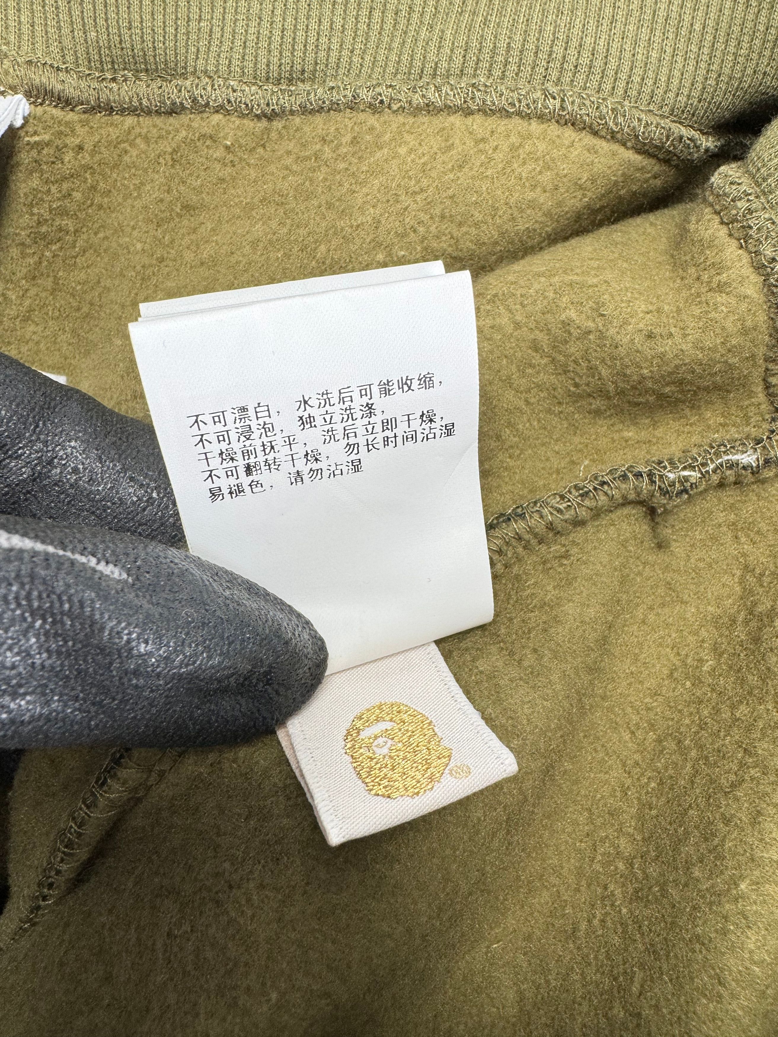 Bape × Champion NEW WITH TAG* BAPE x Champion 1st Camo Sweatpants Size XL Size US 36 / EU 52 - 15 Thumbnail