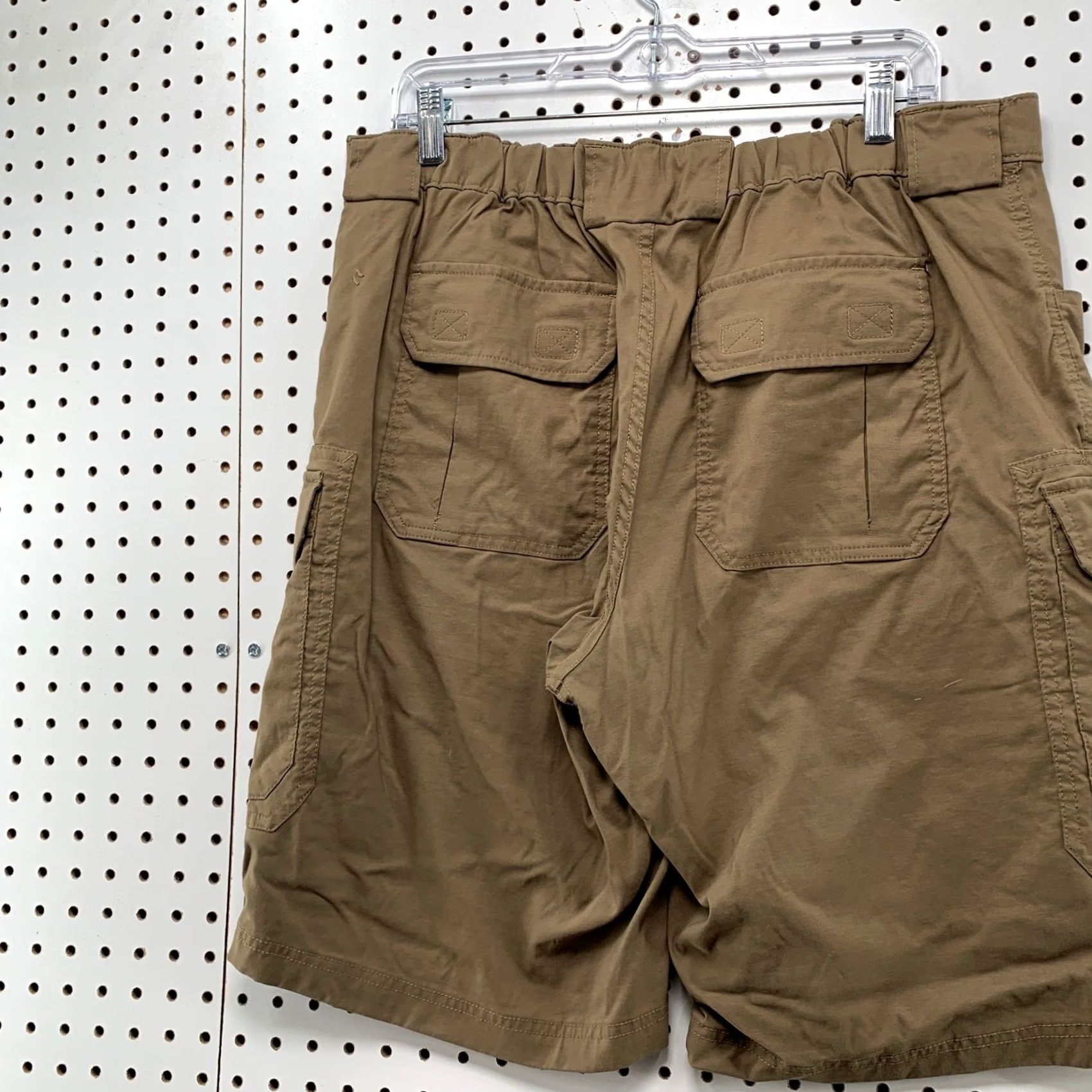 Duluth Trading Company Duluth Trading Dry on the Fly Cargo Shorts Men Large Brown Khaki Nylon Stretch Size US 35 - 7 Thumbnail