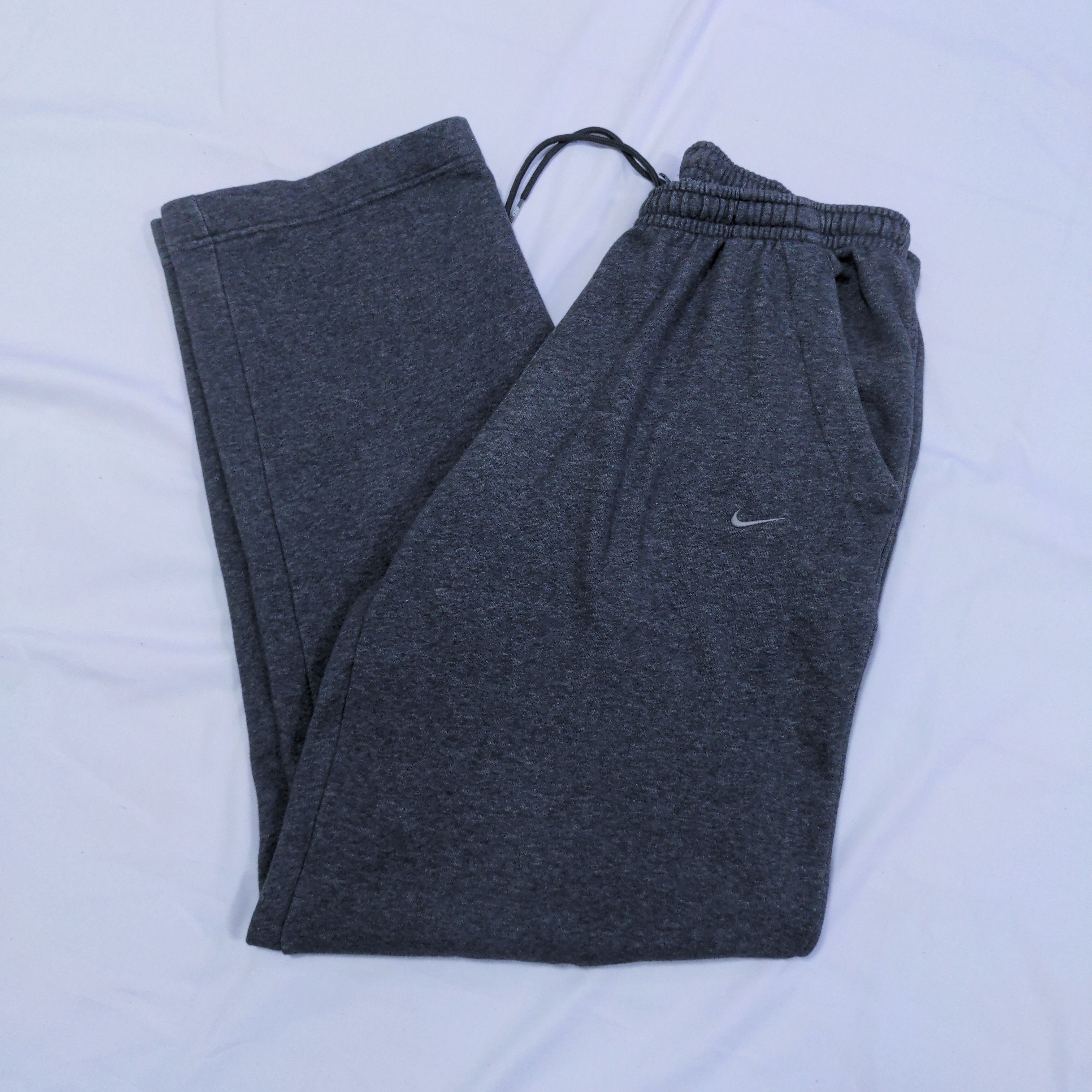 Nike × Vintage Nike Y2K Swoosh Baggy Sweatpant Jogger Pants Unisex Size US 36 / EU 52 - 1 Thumbnail