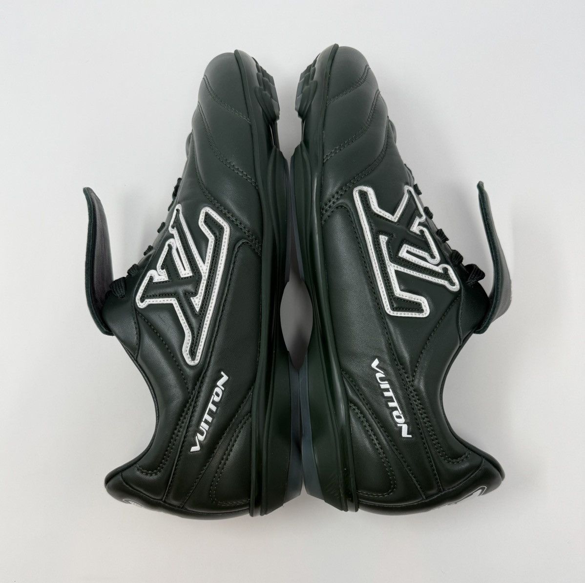 Louis Vuitton Louis Vuitton Footprint Soccer Sneaker Green Size US 10 / EU 43 - 3 Thumbnail