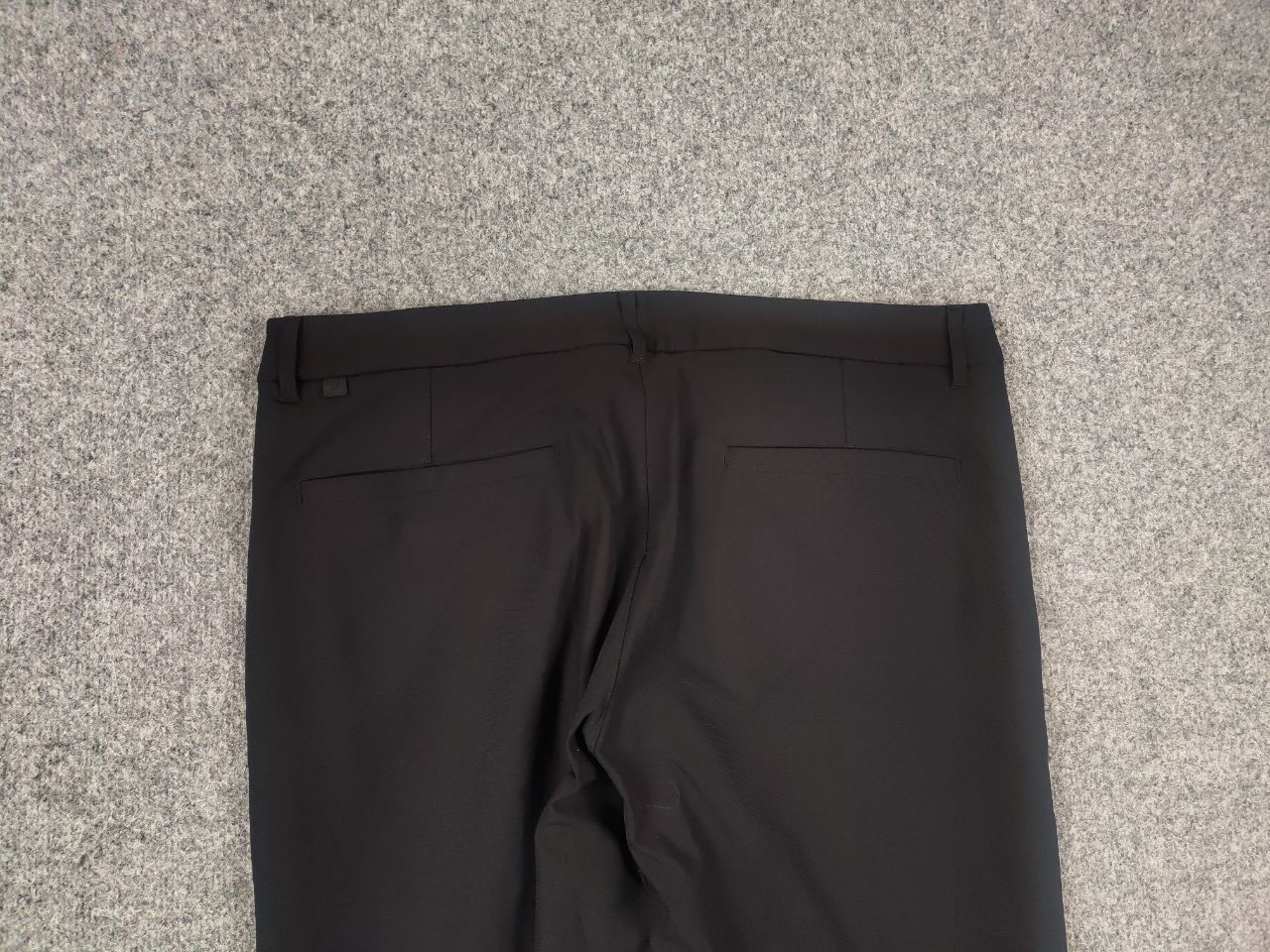Lululemon lululemon Athletica Black Minimalist Straight Trouser Pants Size US 38 / EU 54 - 9 Thumbnail
