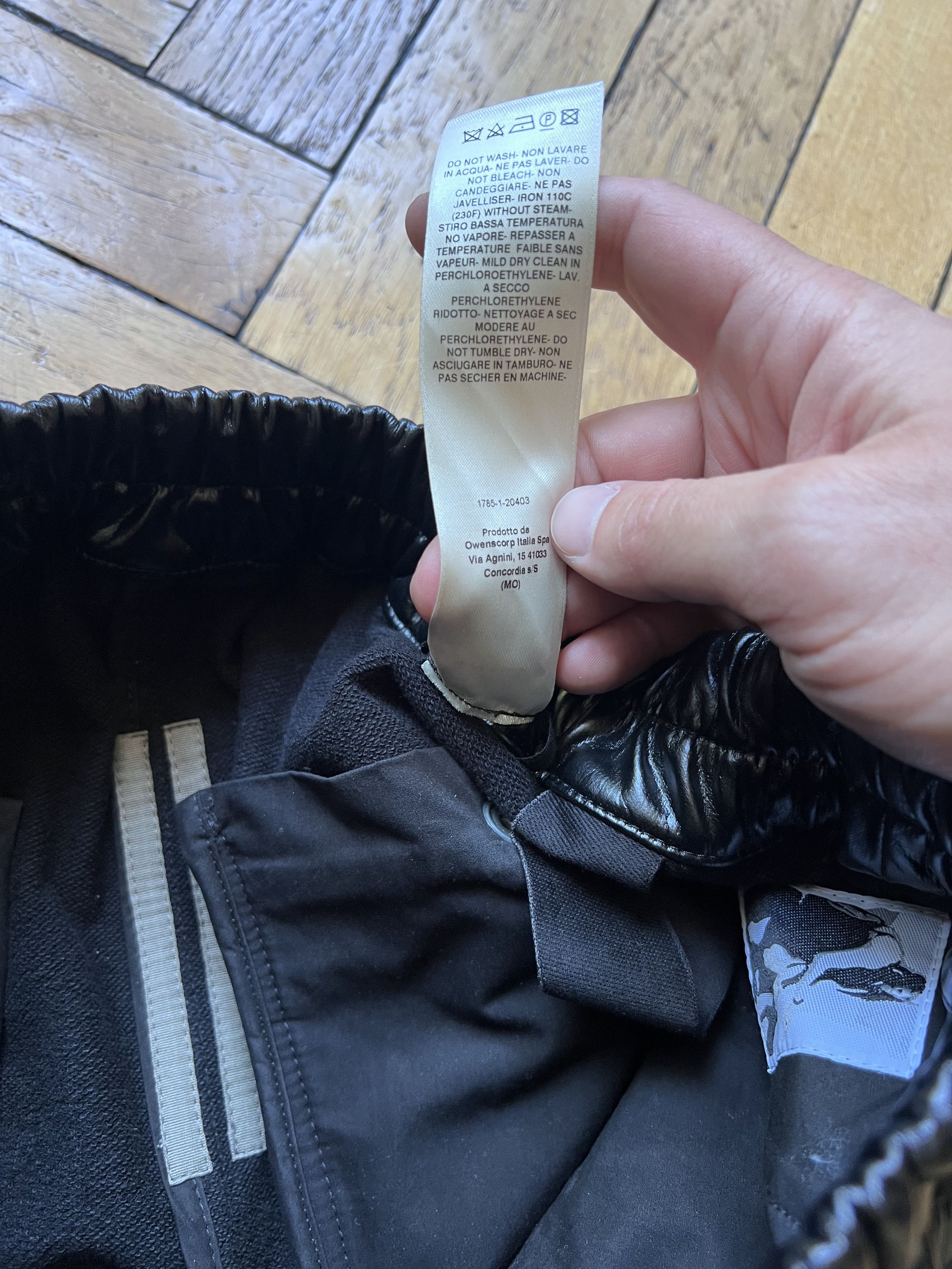 Rick Owens Size "S" Rick Owens Coated Cotton/Poly womens Cargo pant Size 25" / US 0 / IT 36 - 9 Thumbnail