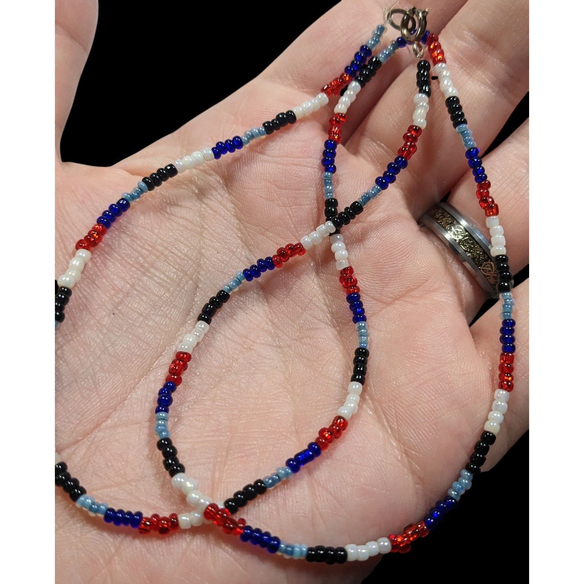 Other Casual Red White Blue And Black Glass Beaded Necklace Size ONE SIZE - 3 Thumbnail
