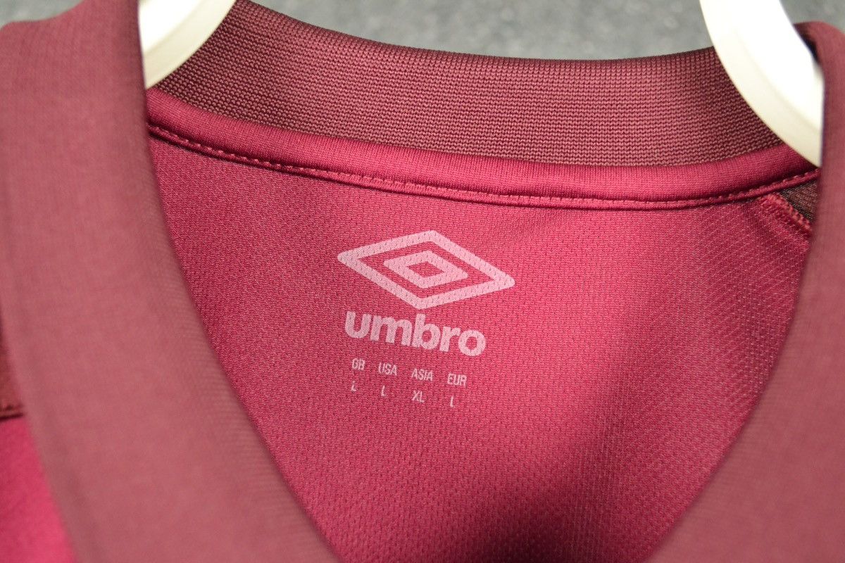 Umbro West Ham United Polo Football Shirt Umbro Soccer Jersey Size US L / EU 52-54 / 3 - 7 Thumbnail