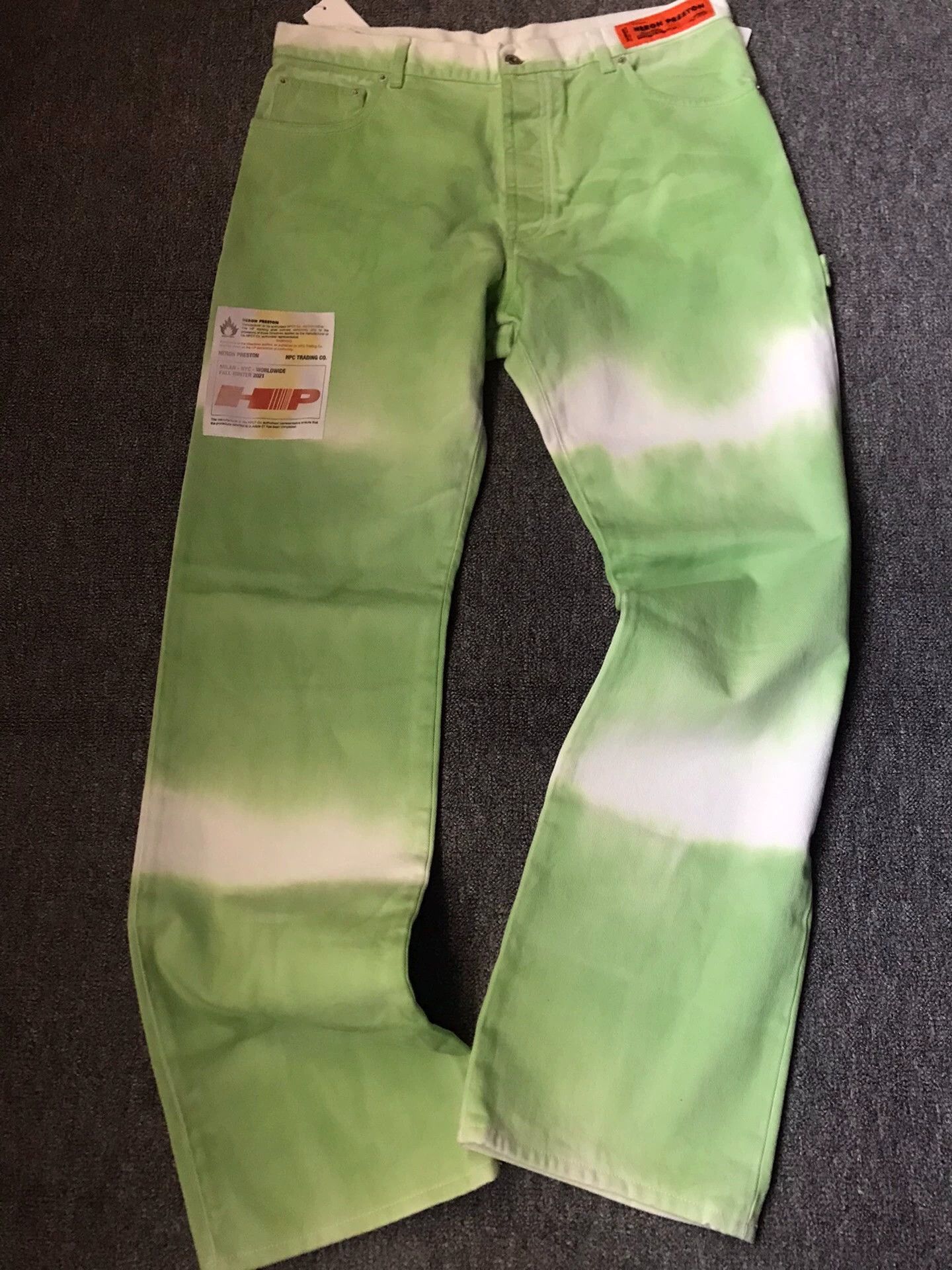 Heron Preston Heron Preston White Green Gradient Dye Straight Pant 33 Size US 33 - 1 Thumbnail