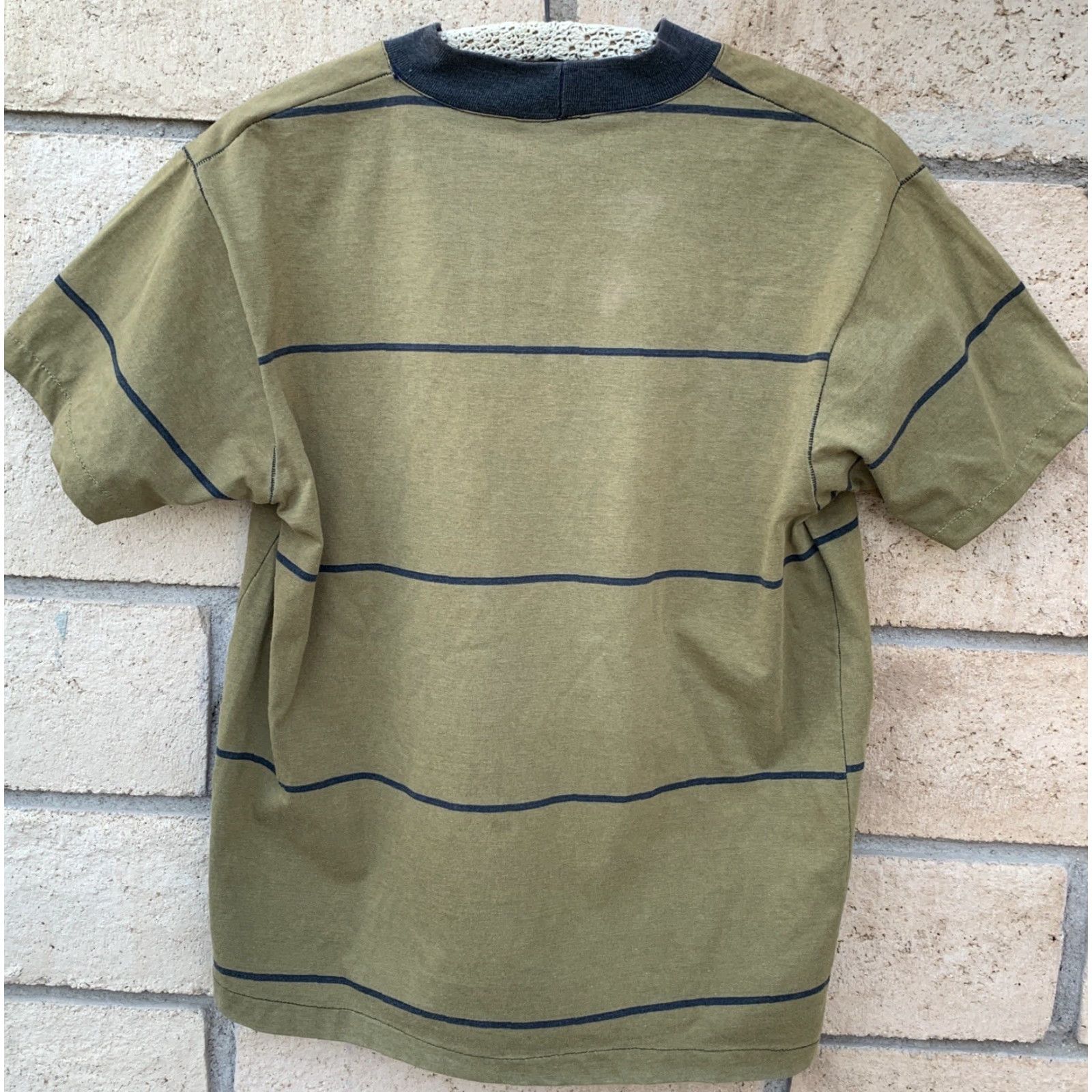 Vintage VINTAGE Striped Tee T Shirt Stripes Fade Single Stitch Size M Green Men T-Shirt Short Sleeve Vintage Yes Mens Size US M / EU 48-50 / 2 - 3 Thumbnail