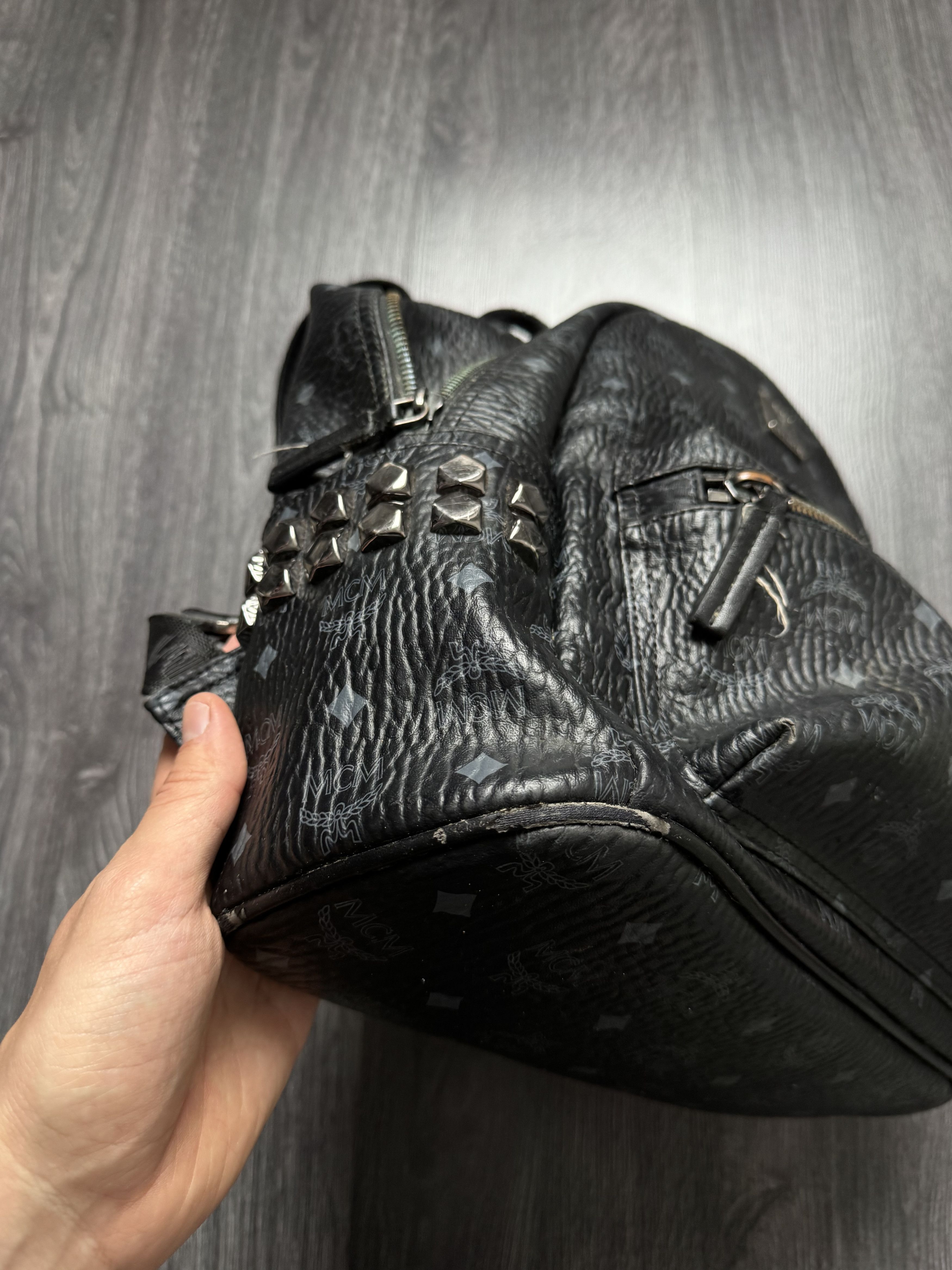 Other MCM Made In Korea Vintage Monogram Distressed Bag Size ONE SIZE - 14 Thumbnail