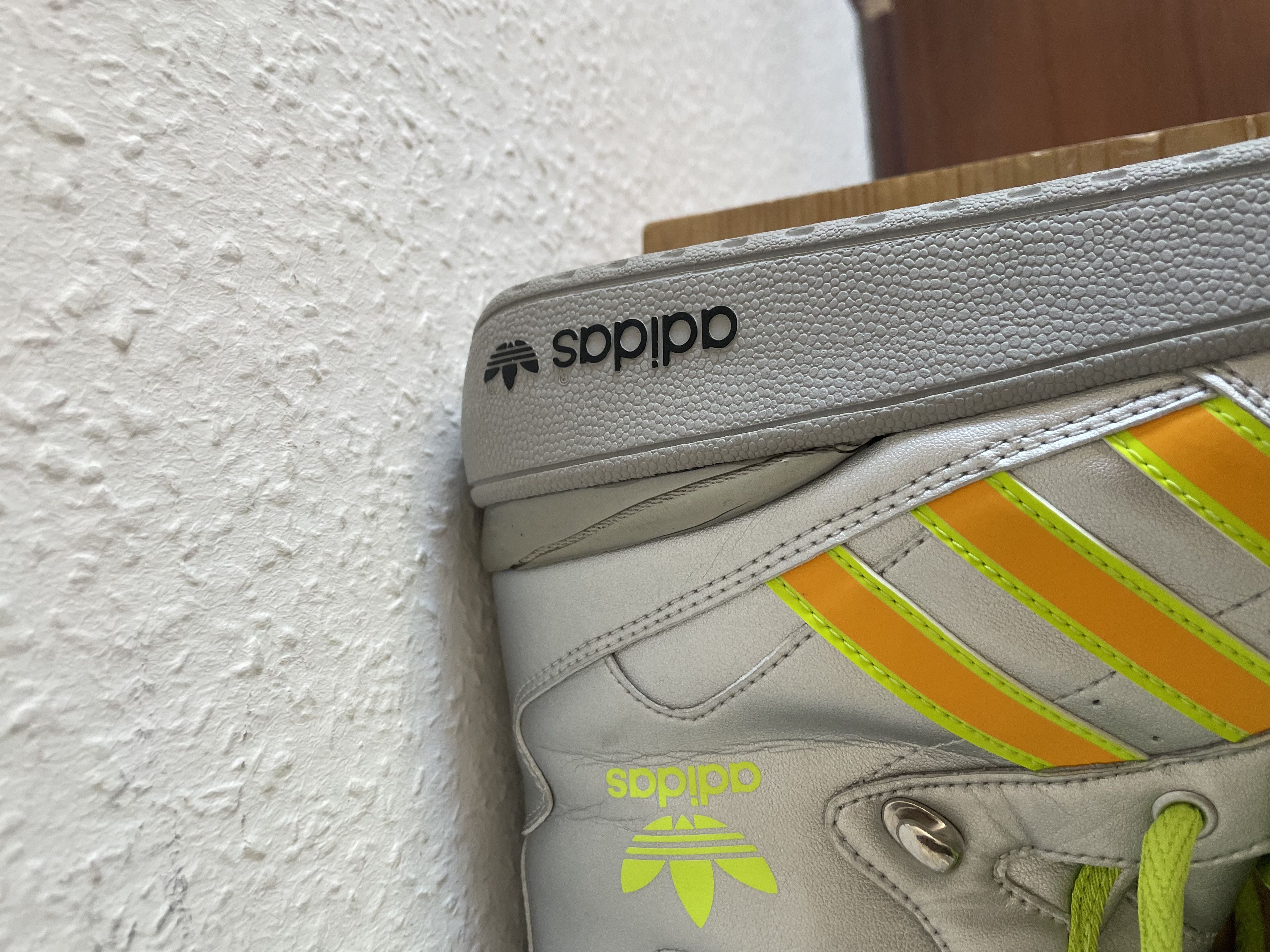 Adidas × Jeremy Scott JS Snow Moon Boot Silver Neon Size US 9.5 / EU 42-43 - 21 Thumbnail