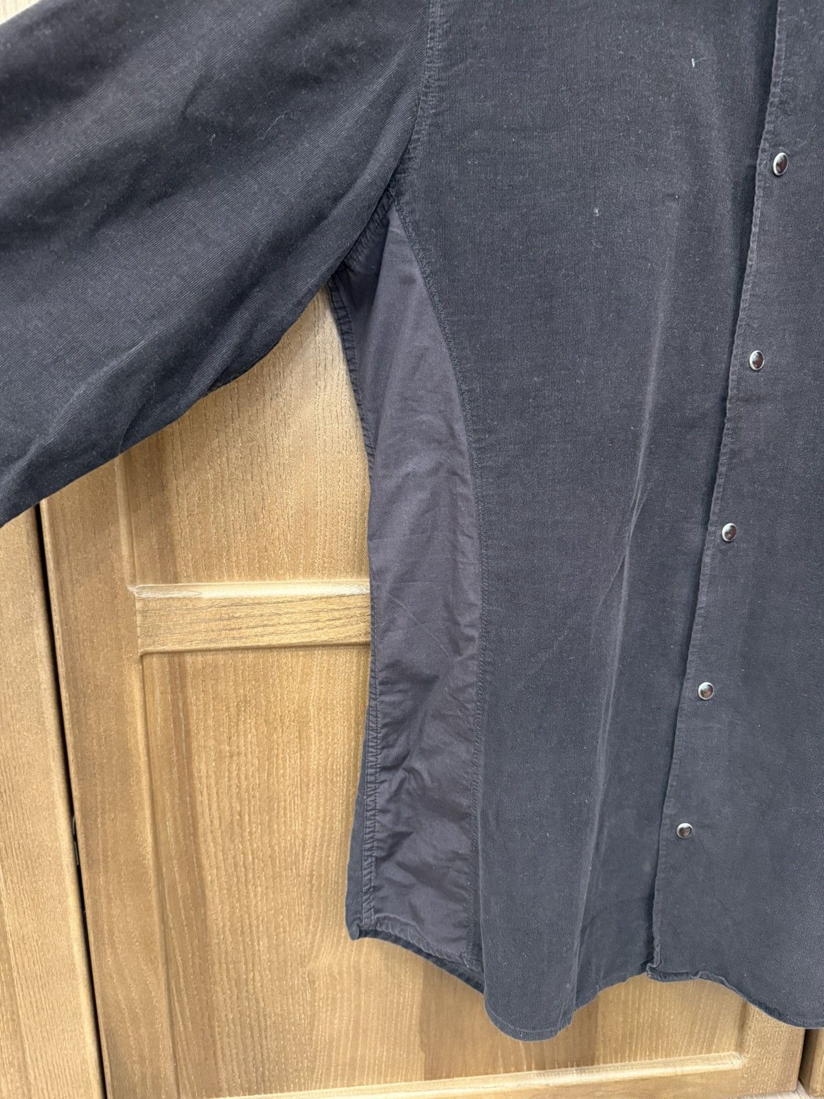 Armani Armani Jeans Dark Brown Velvet Button Up Shirt Size US XL / EU 56 / 4 - 3 Thumbnail