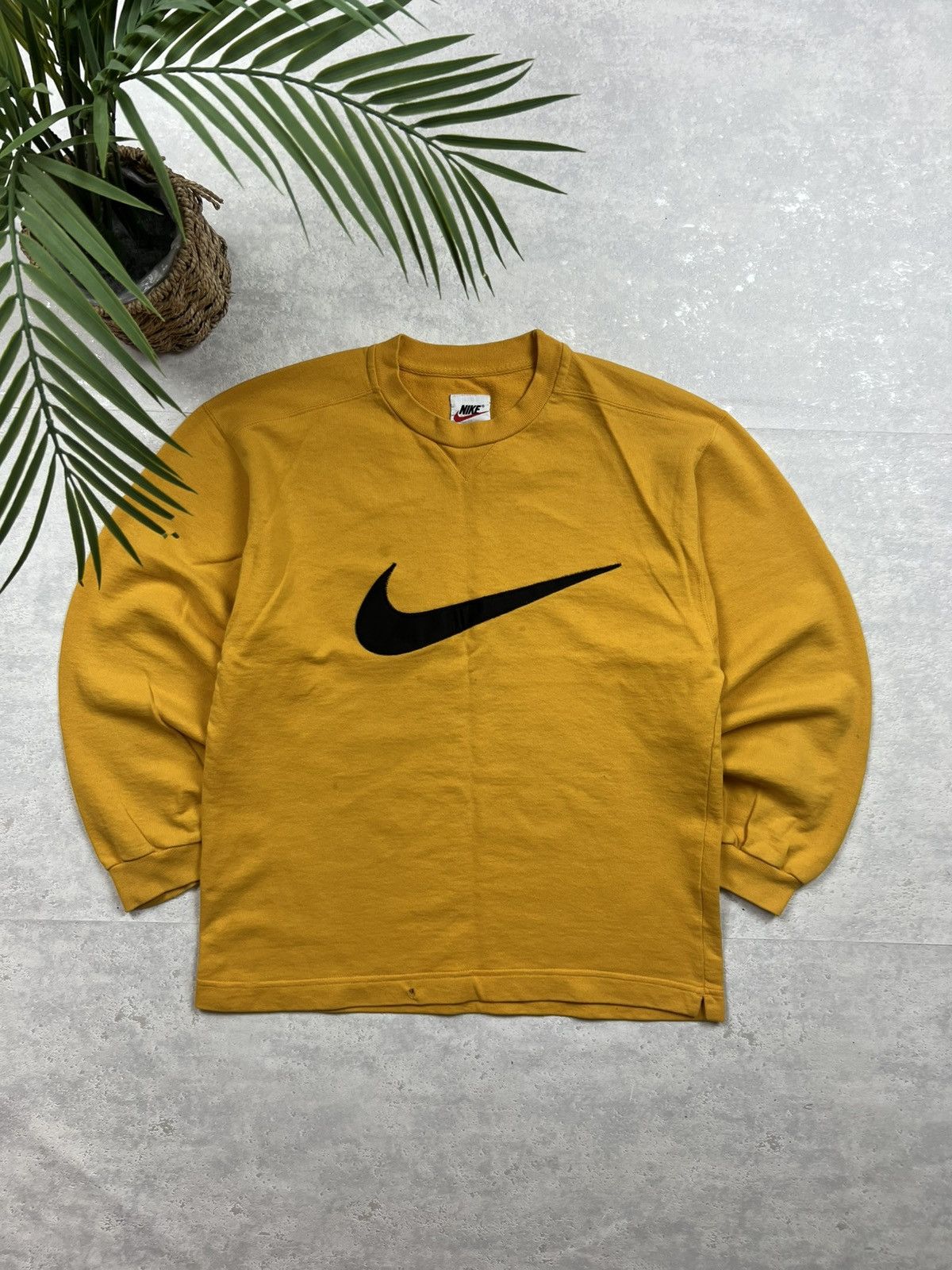 Nike 90s Nike Central Swoosh Vintage Y2K Oversized Sweatshirt Size US M / EU 48-50 / 2 - 1 Thumbnail