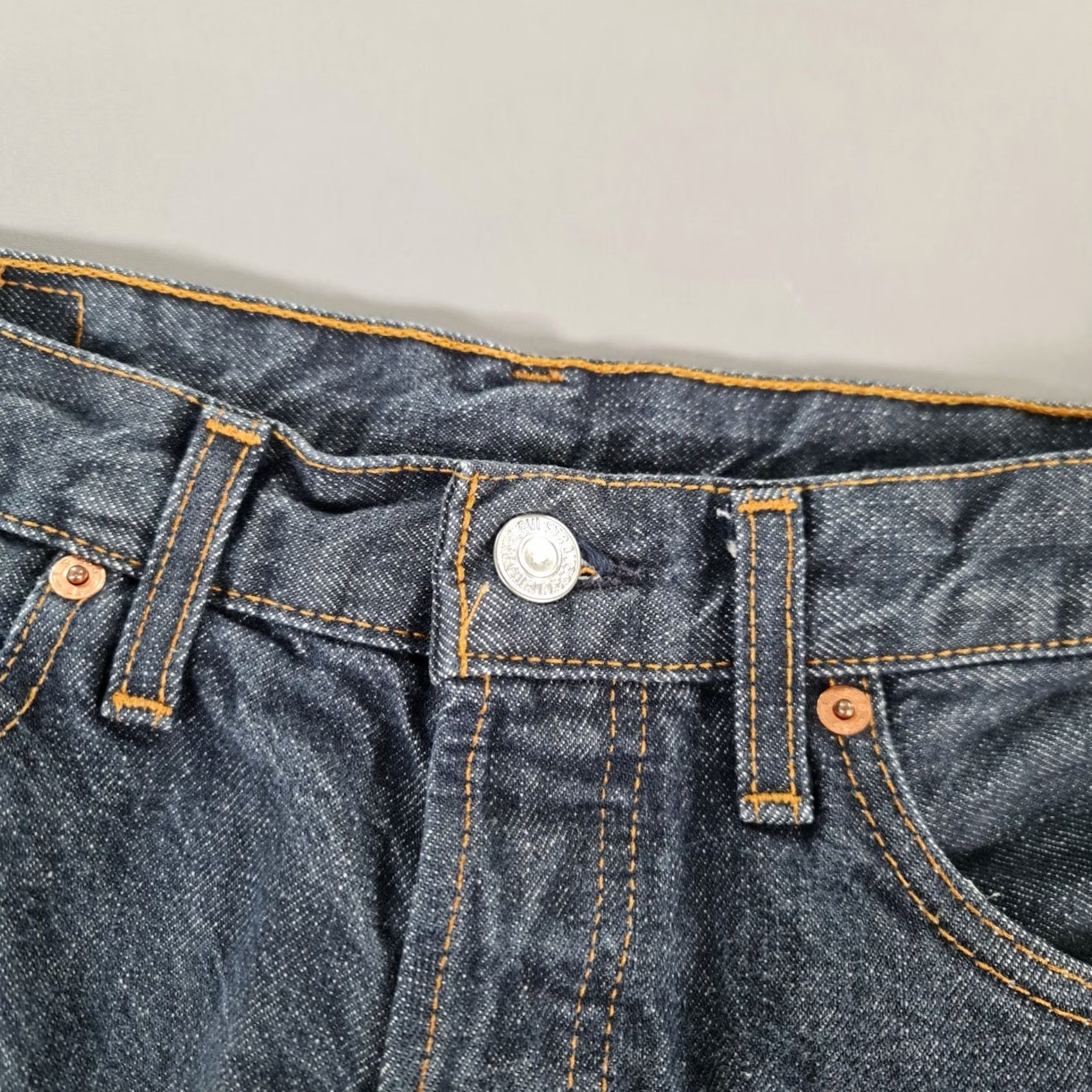 Levi's VINTAGE Levi's 501 Jeans Mens Blue W30 L30 Regular Straight Denim 100% Cotton Button Fly 5-Pocket USA 90s Size US 30 / EU 46 - 3 Thumbnail