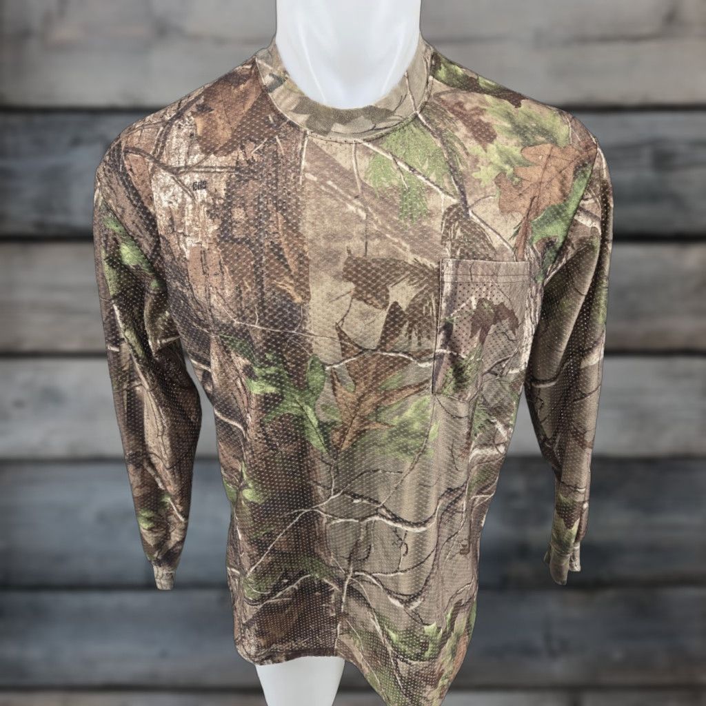 Realtree RedHead Shirt Men Vented Camo long Sleeve Perforated Holes Realtree Sz Medium Size US M / EU 48-50 / 2 - 1 Thumbnail