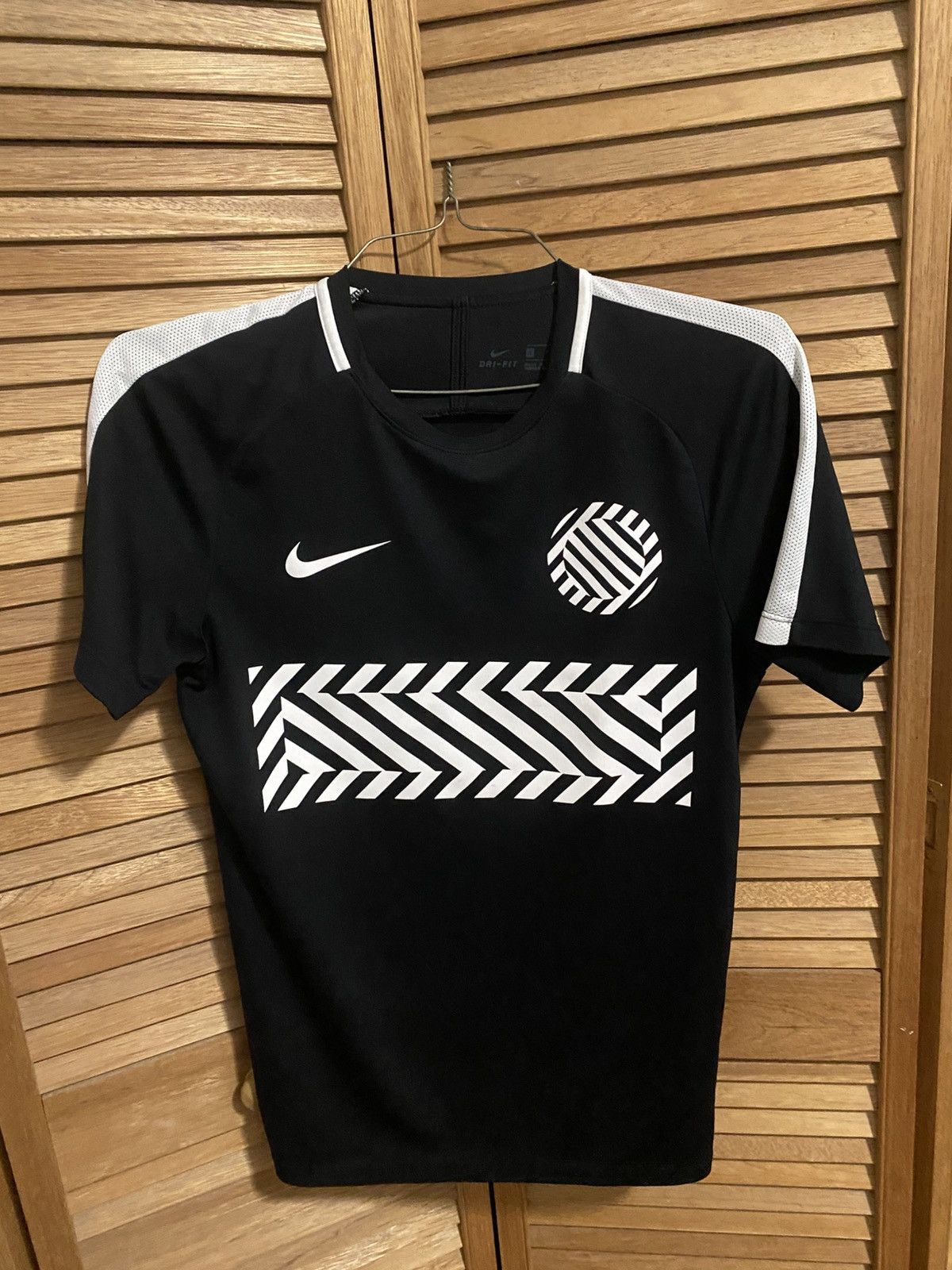 Nike Nike collection Size US XS / EU 42 / 0 - 1 Preview