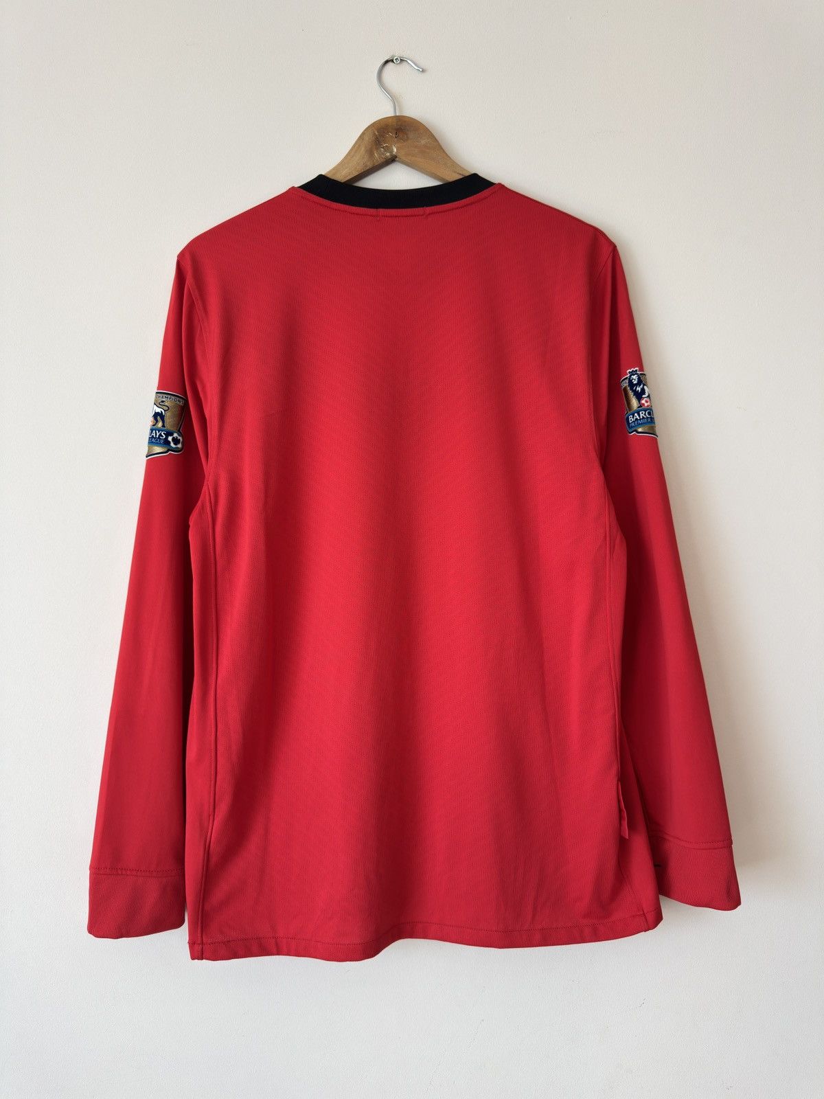 Nike Vintage Manchester United 2009-2010 Home Soccer Jersey Shirt Size US M / EU 48-50 / 2 - 2 Thumbnail