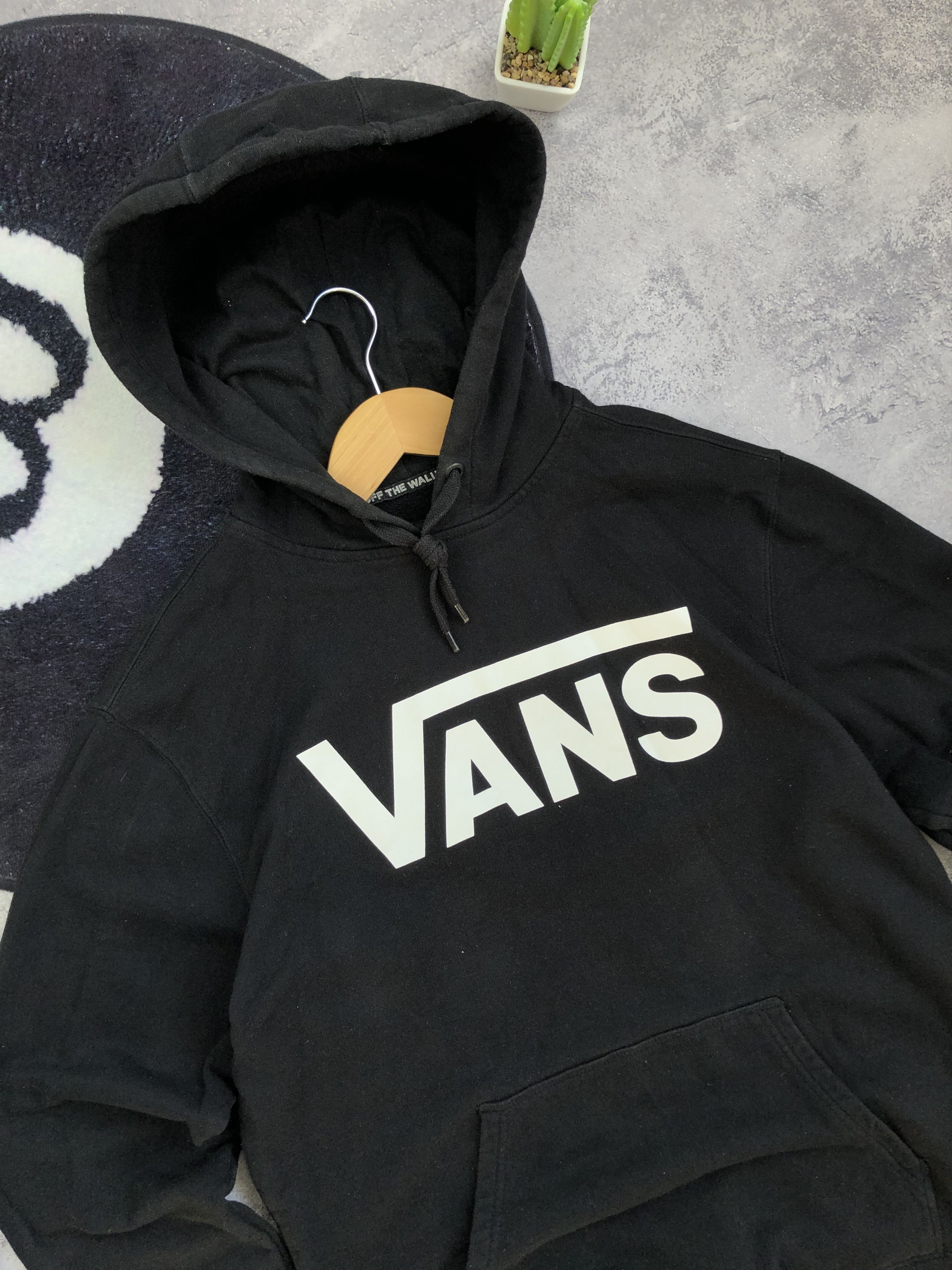 Vans VANS Of The Wall Big Logo Skateboard Streetwear Hype Hoodie Size US M / EU 48-50 / 2 - 4 Thumbnail
