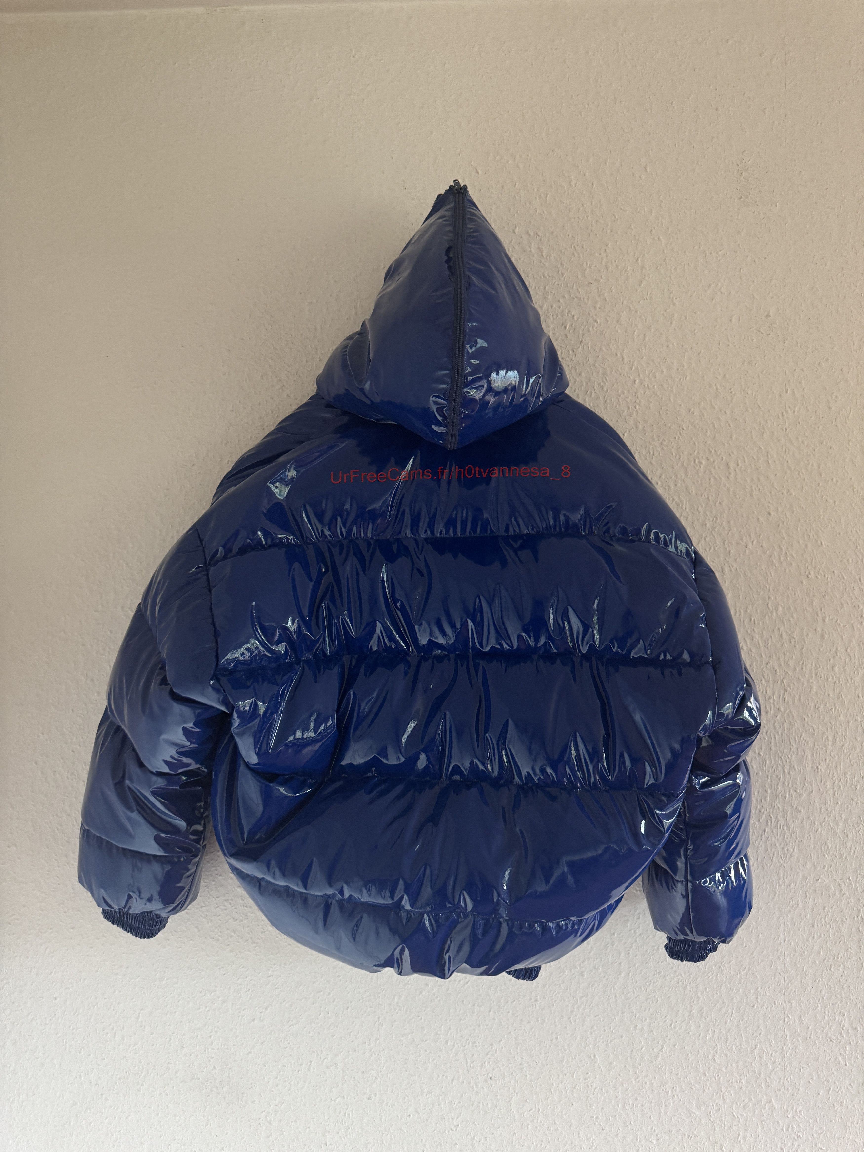 Vetements AW17 Miss Webcam Puffer Jacket Size US XS / EU 42 / 0 - 9 Thumbnail