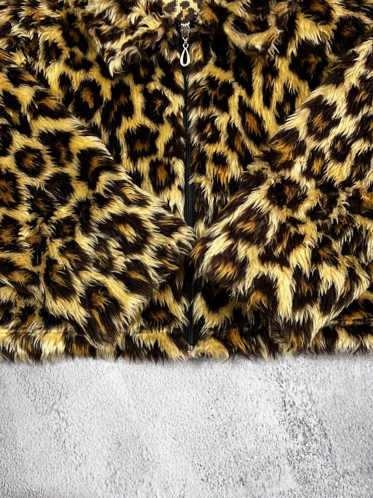20471120 × Japanese Brand × Vintage Vintage 90s leopard fur faux cropped 3/4 sleeve jacket S Size S / US 4 / IT 40 - 3 Thumbnail