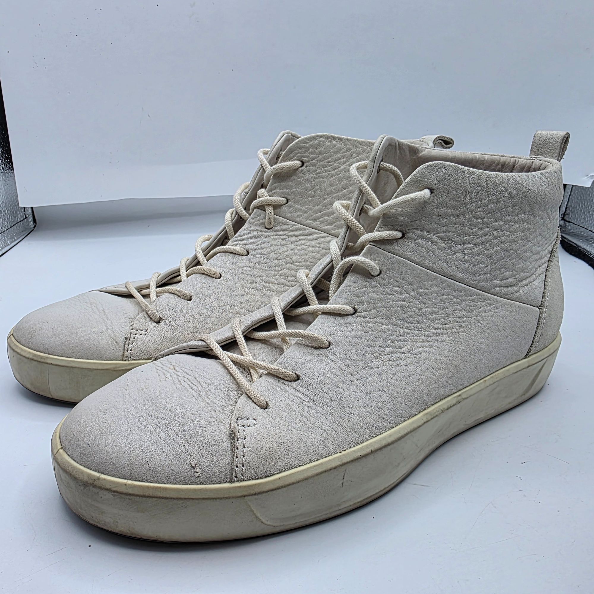 Ecco Ecco Soft 8 Womens Size 7 Triple White Leather High Top Snea Size US 7 / IT 37 - 3 Thumbnail